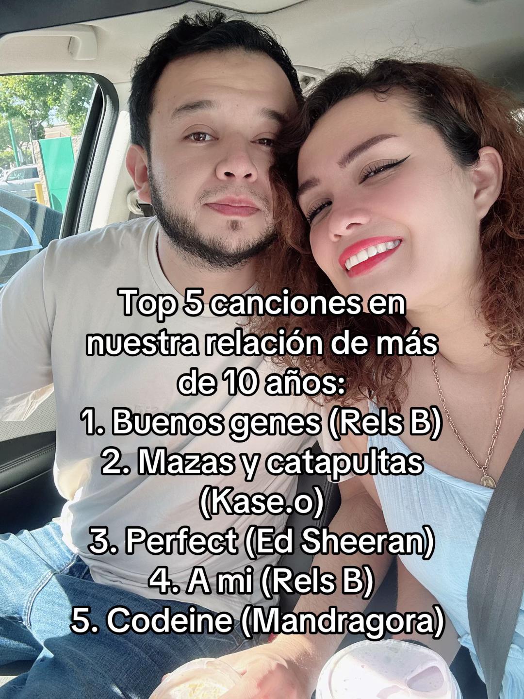 @Moni_Larios