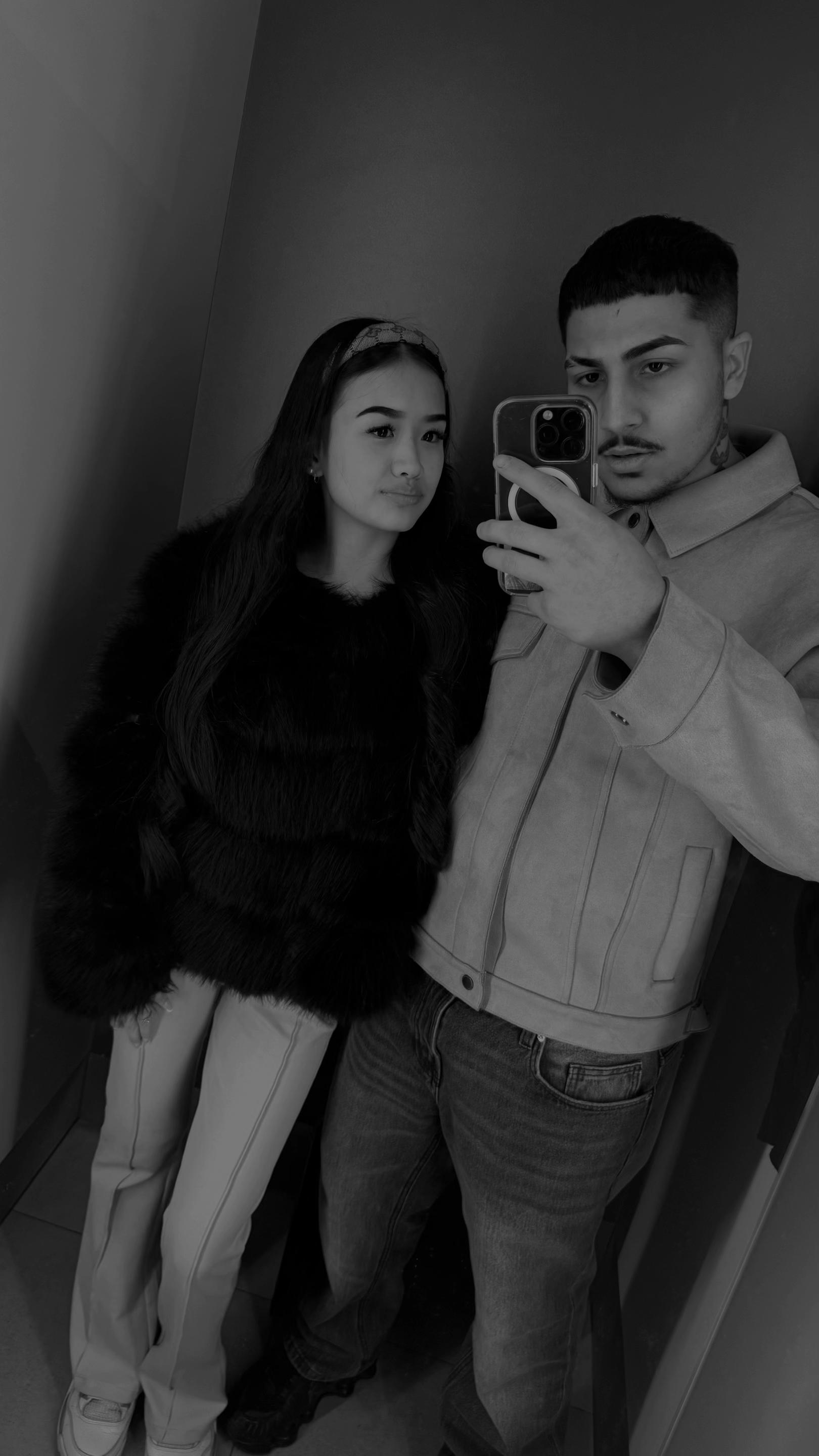 @Horviii_