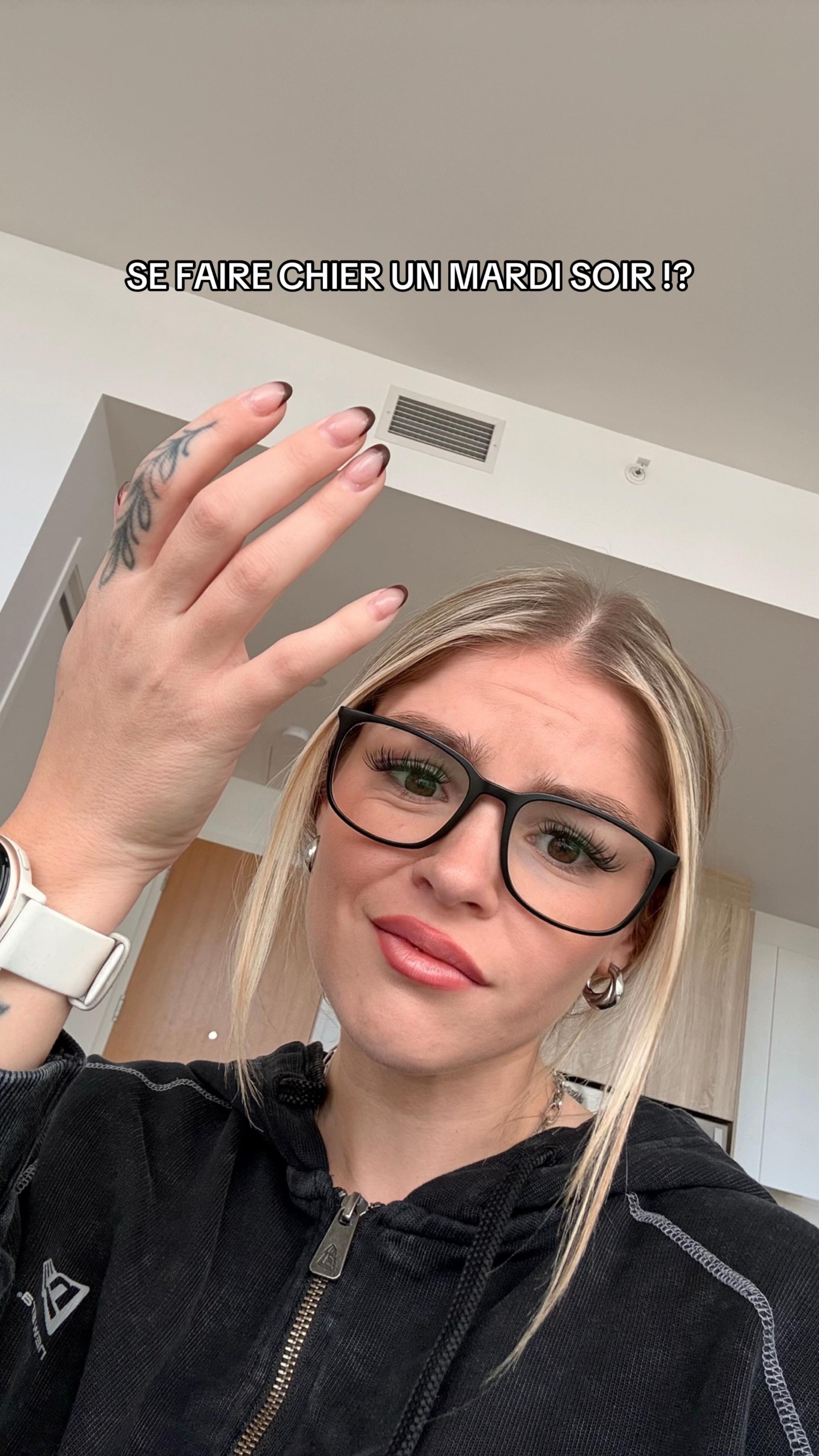 @Cocottee_
