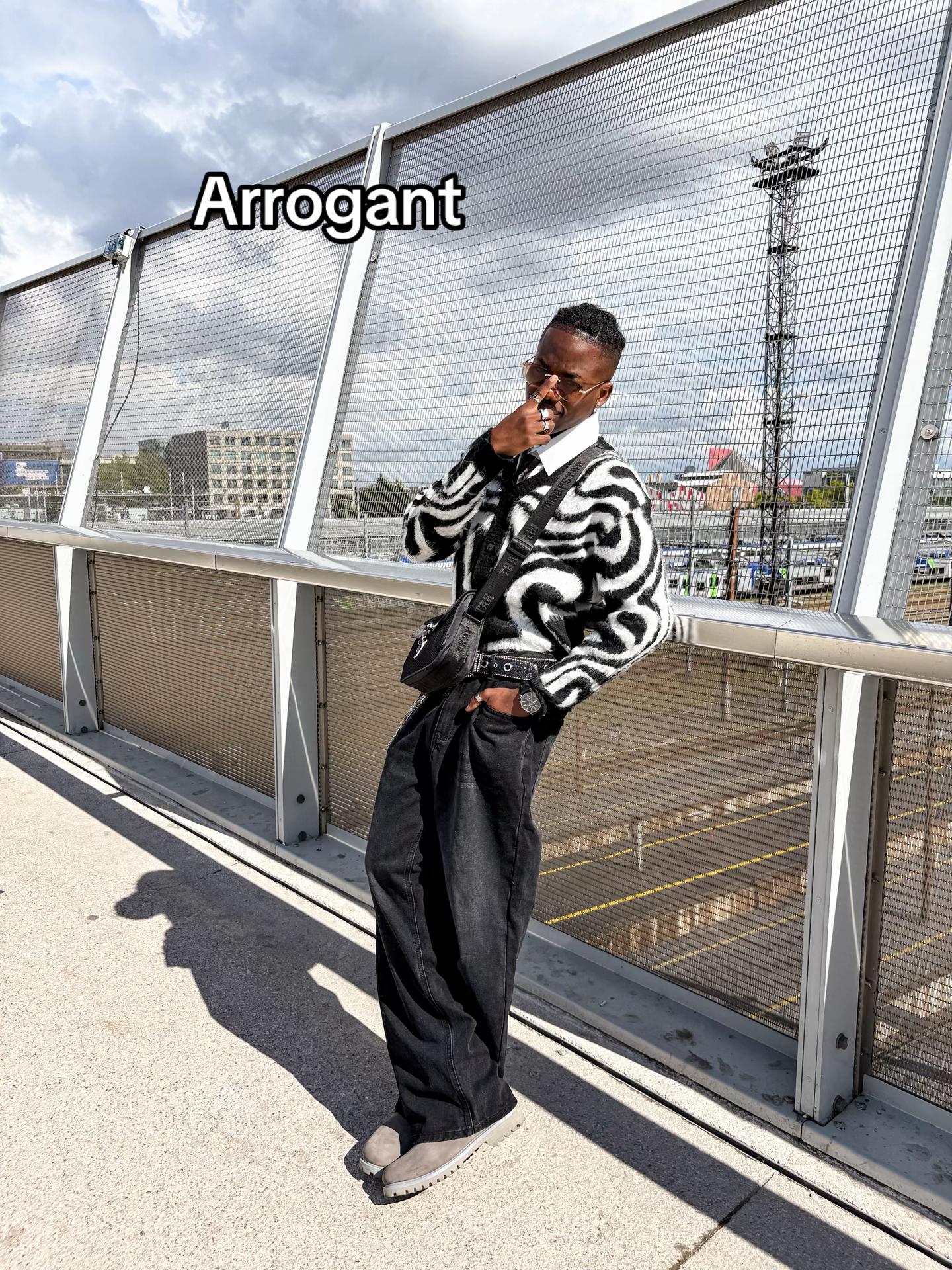 @🧿Räyän@-b🔱🇨🇬🇦🇴🧿