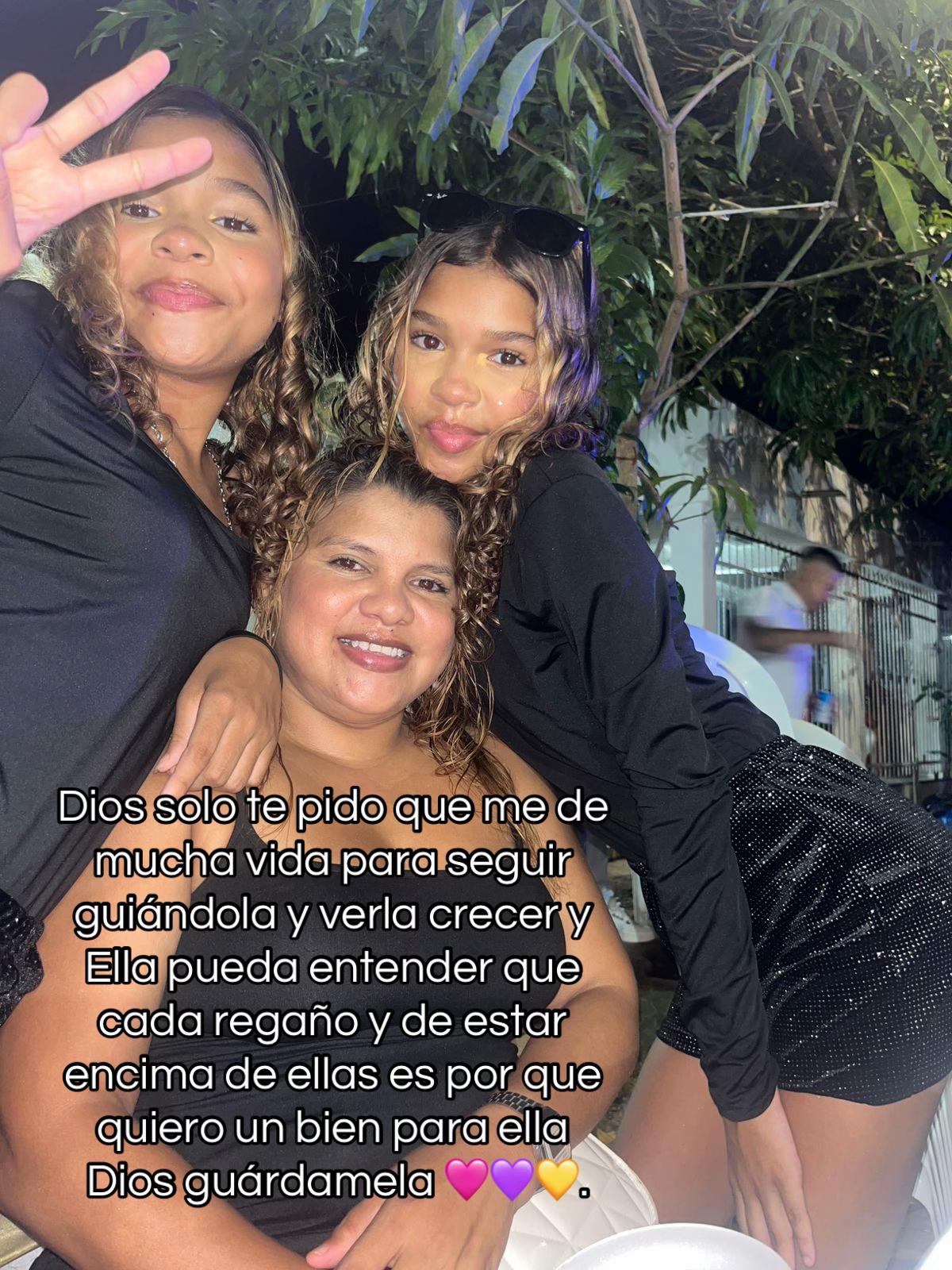 @Las  Gemelas Emercha  💝
