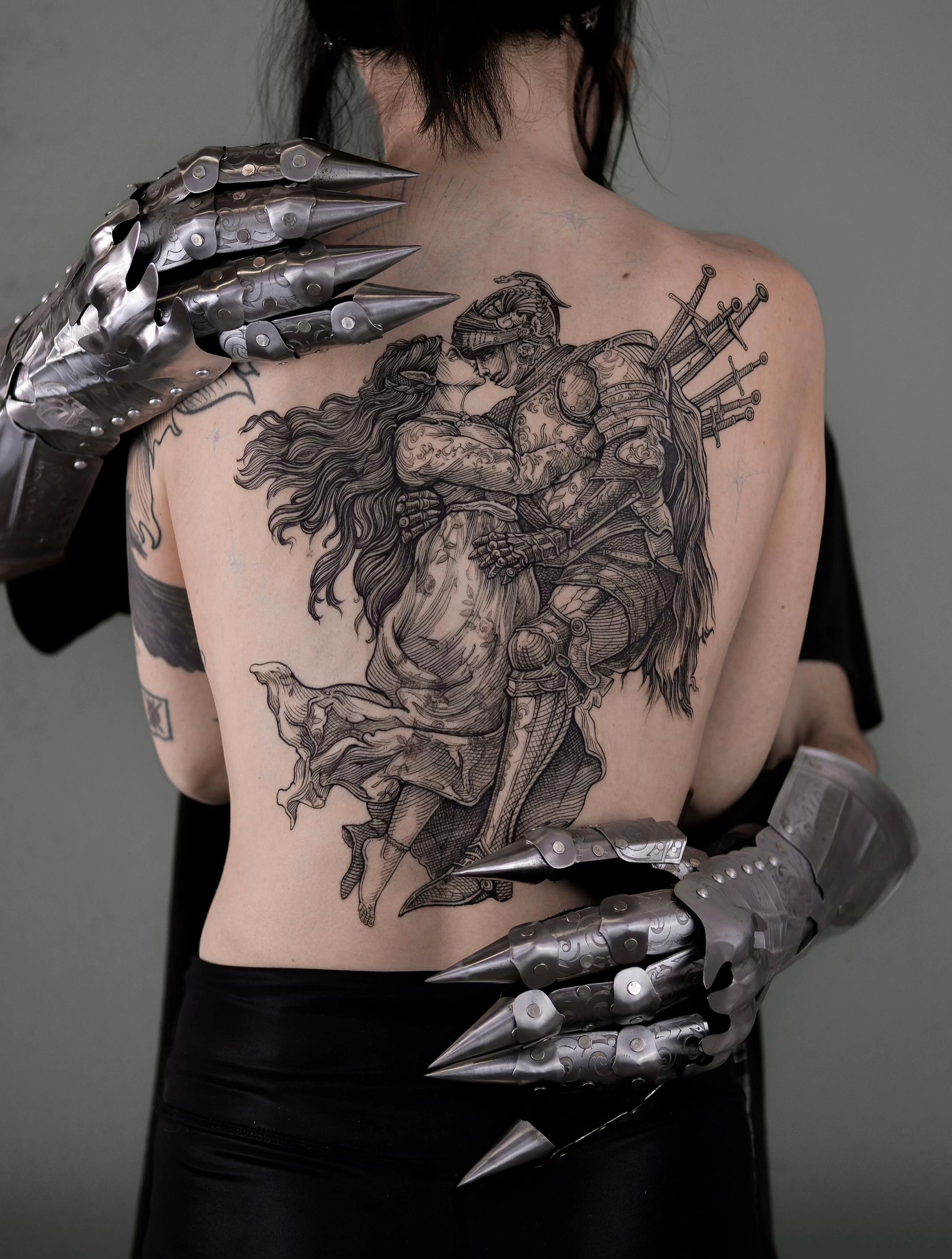 @Lesya Crow