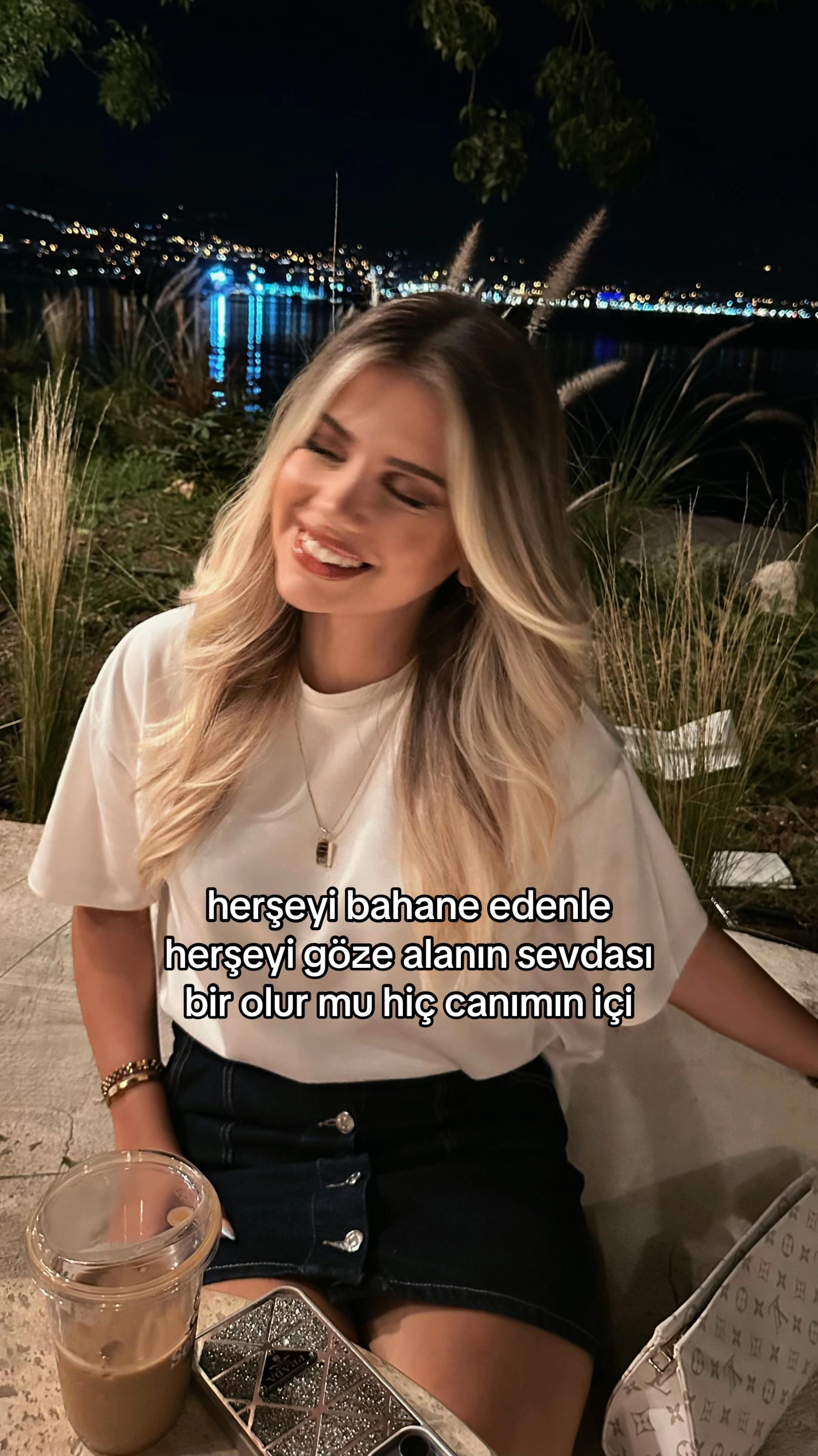 @𝐒