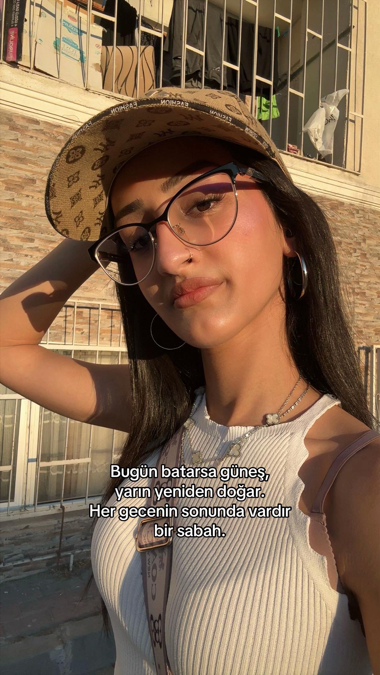 @neh&icirc;r✹