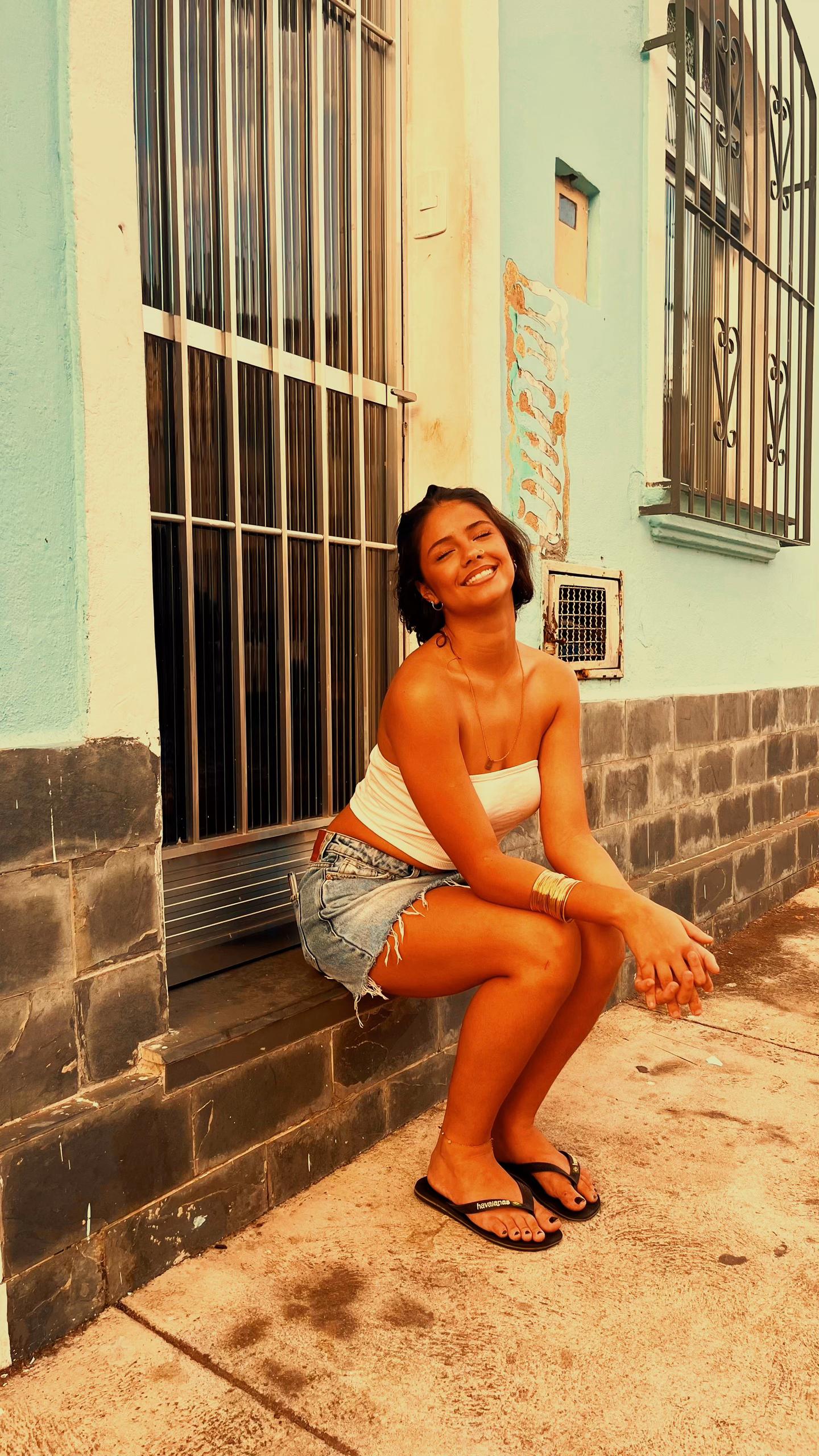 @laviniaaroux