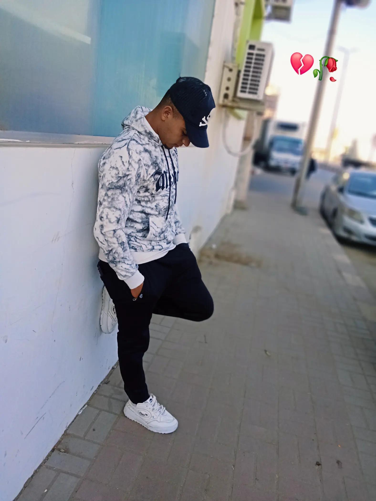 @نفسي احقك حلمي💔الناس تشجعني