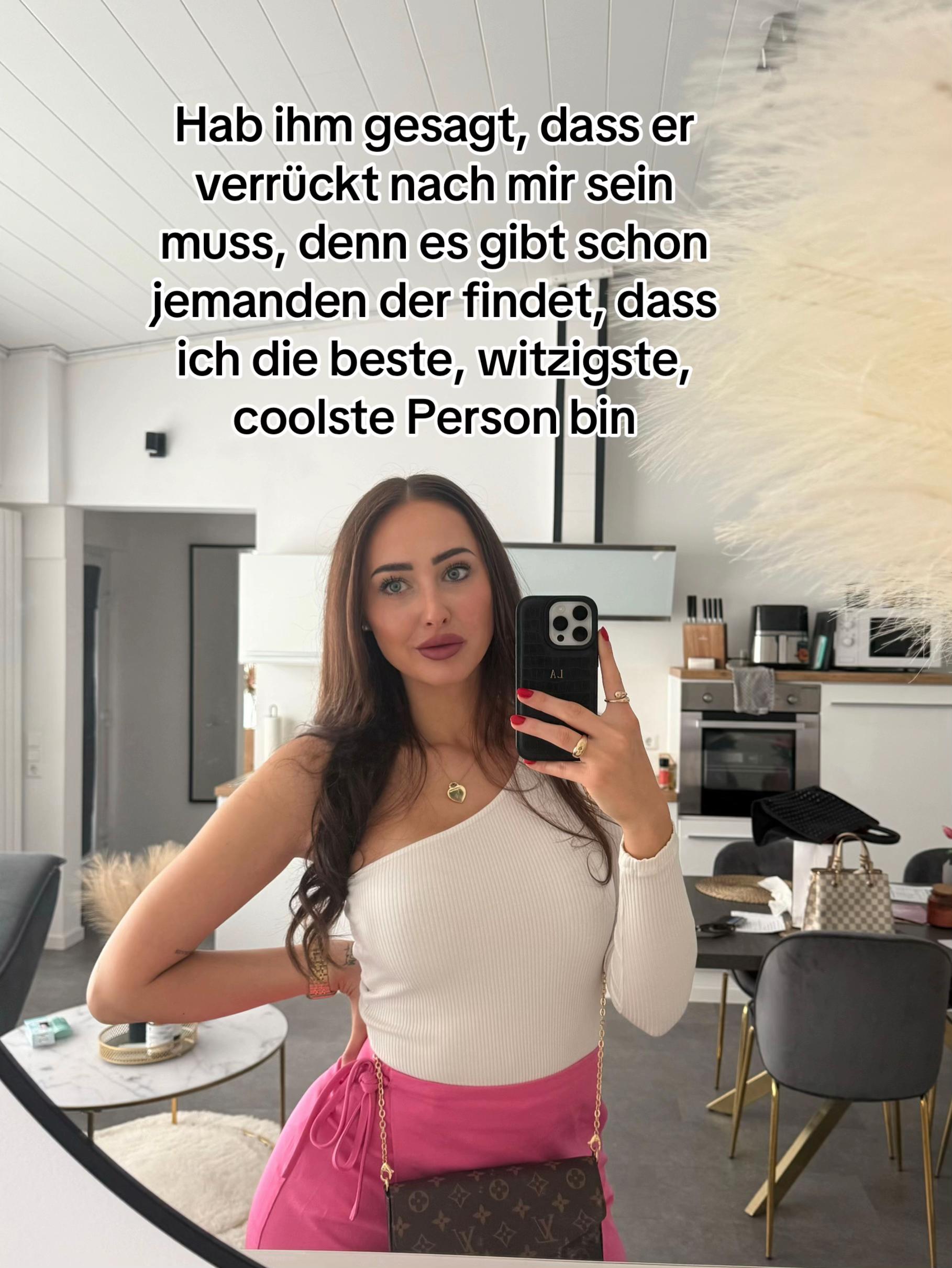 @Leonie