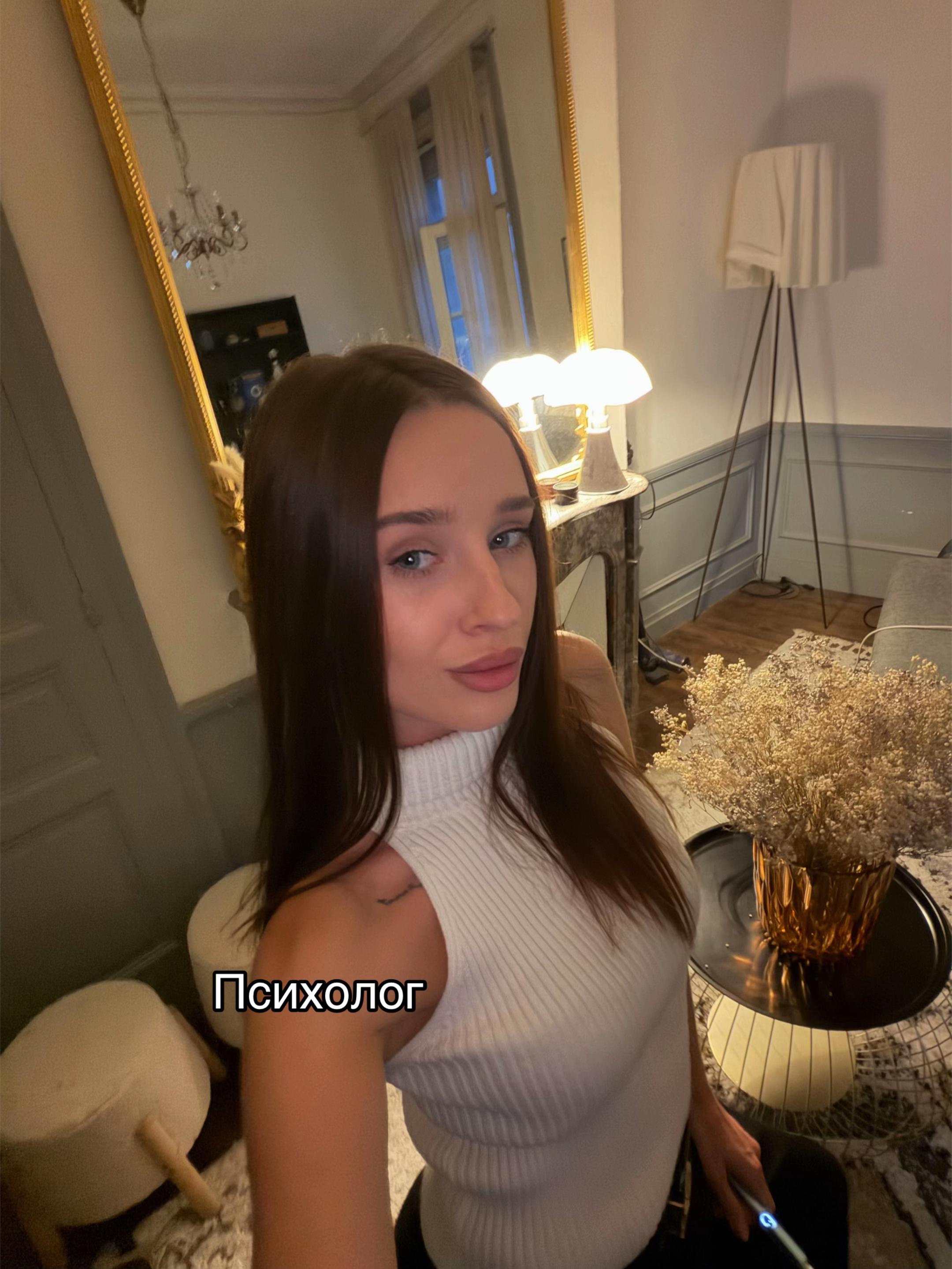 @KARINEE