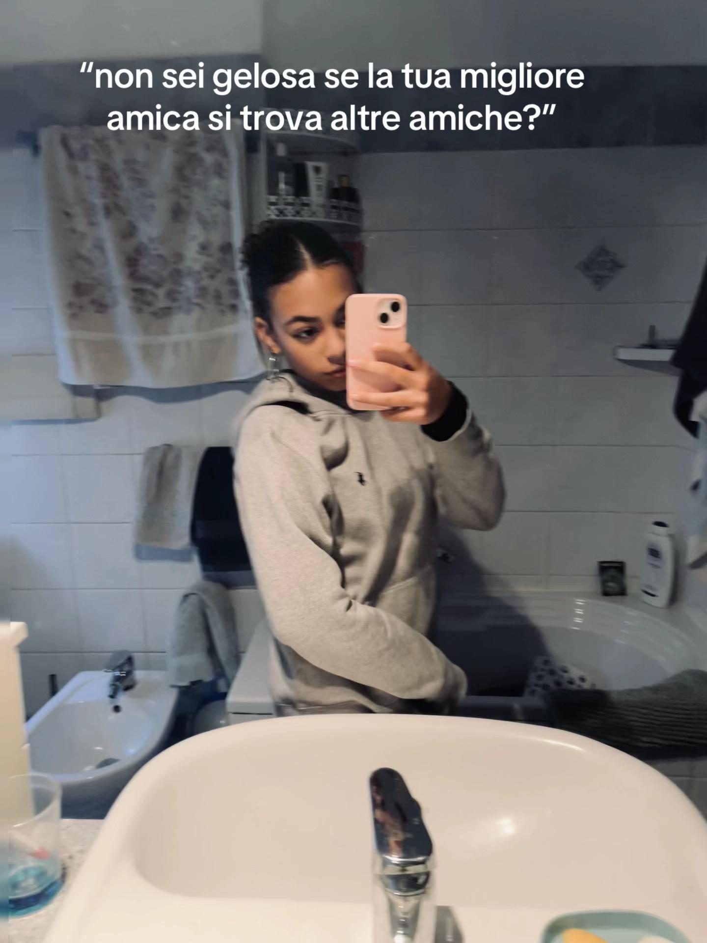@Gloria_Siria
