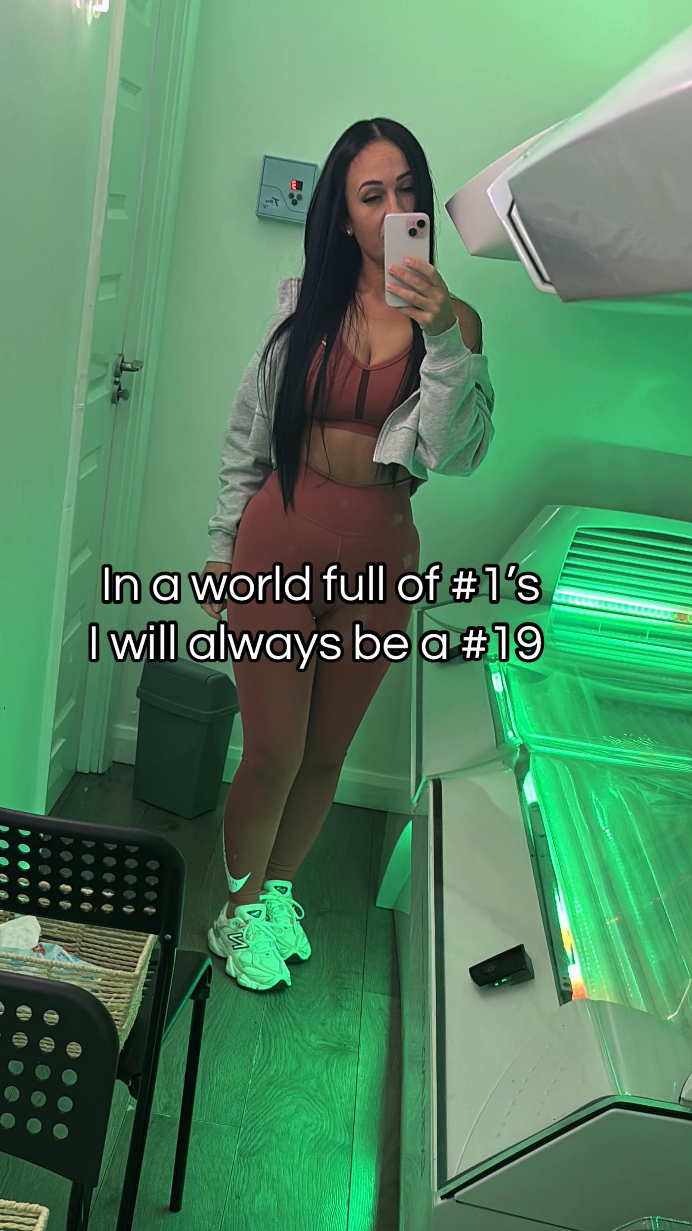 @🪬🧿 Sara Hogg 🧿🪬