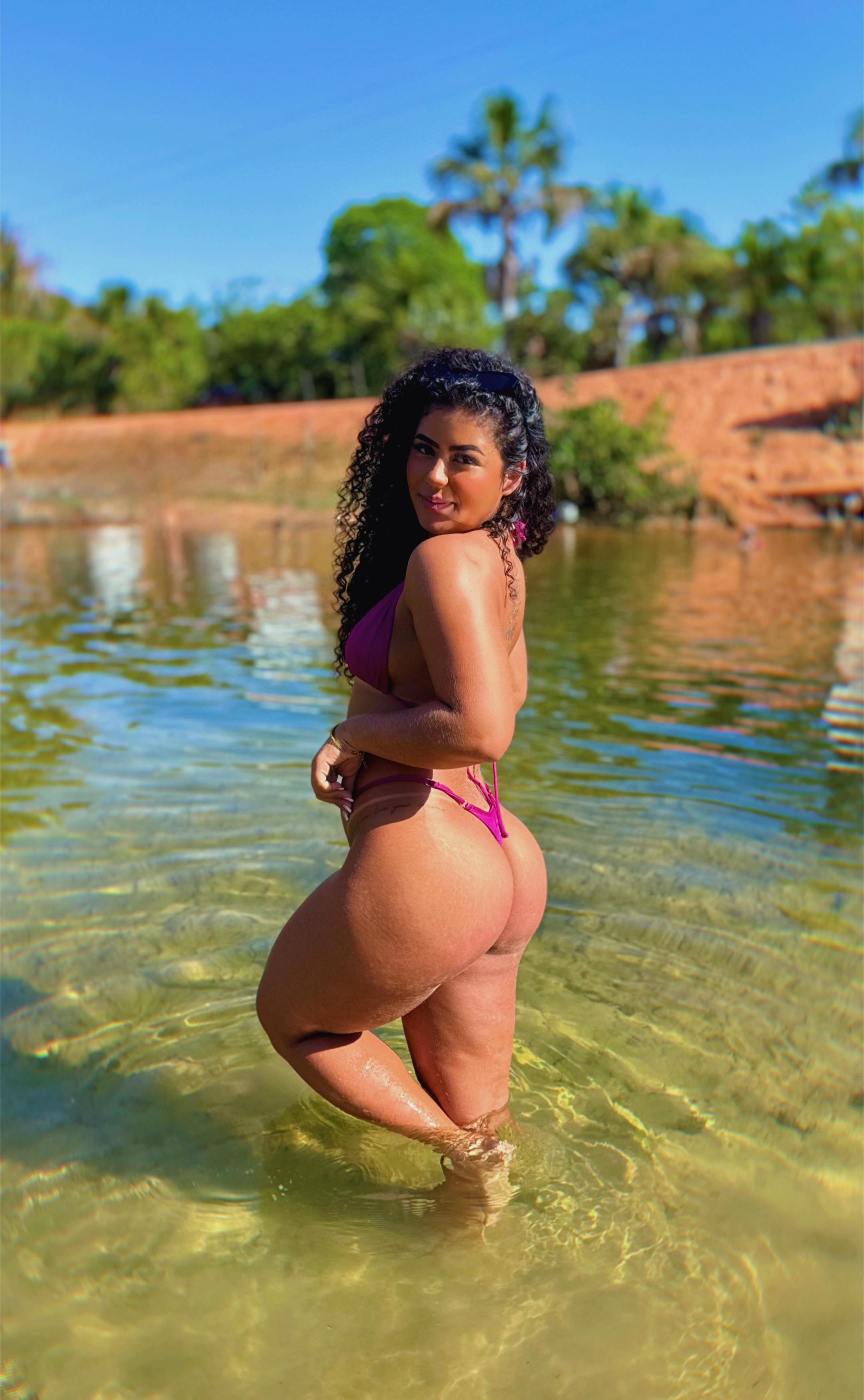 @amandaabarros4