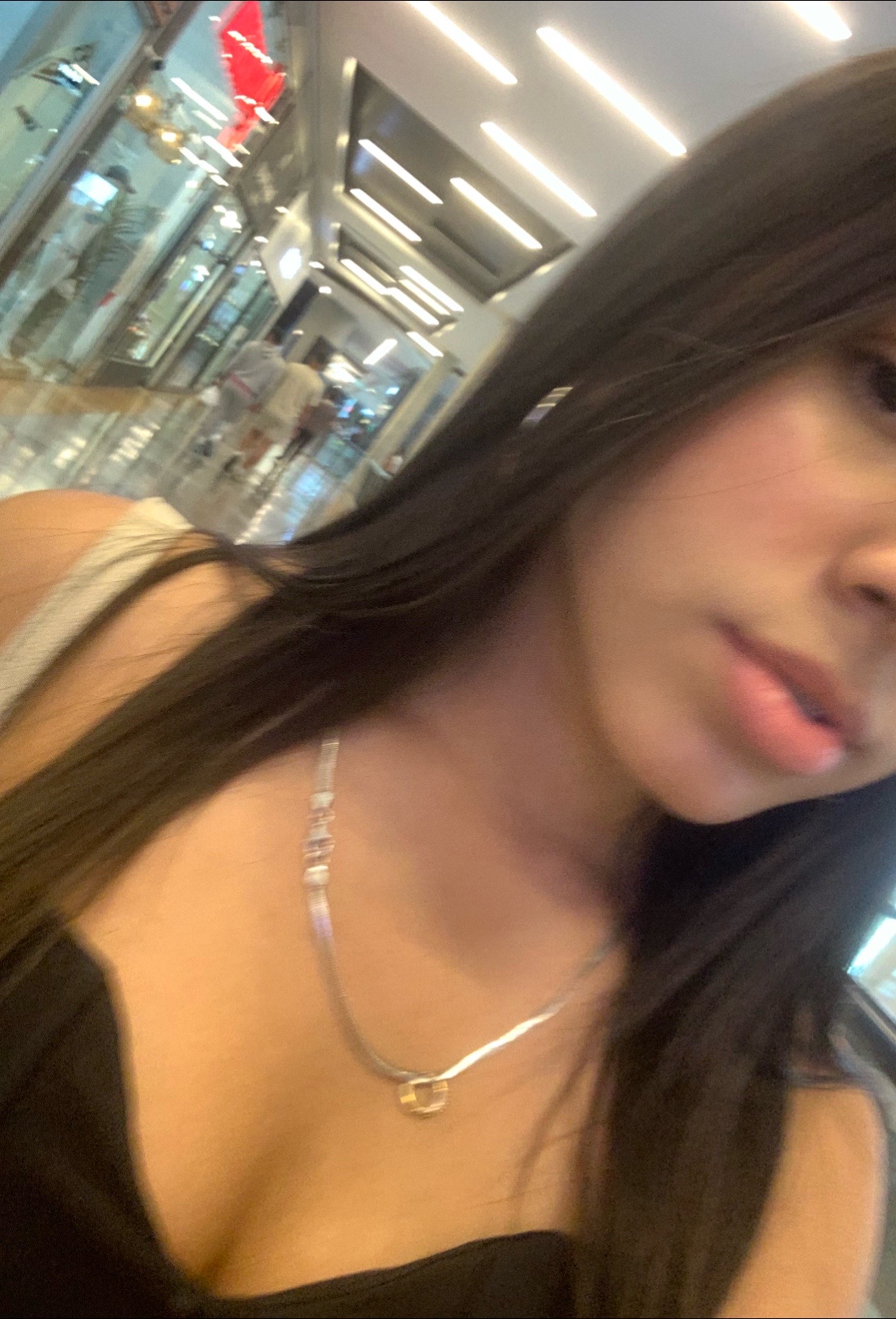 @Sofiaa