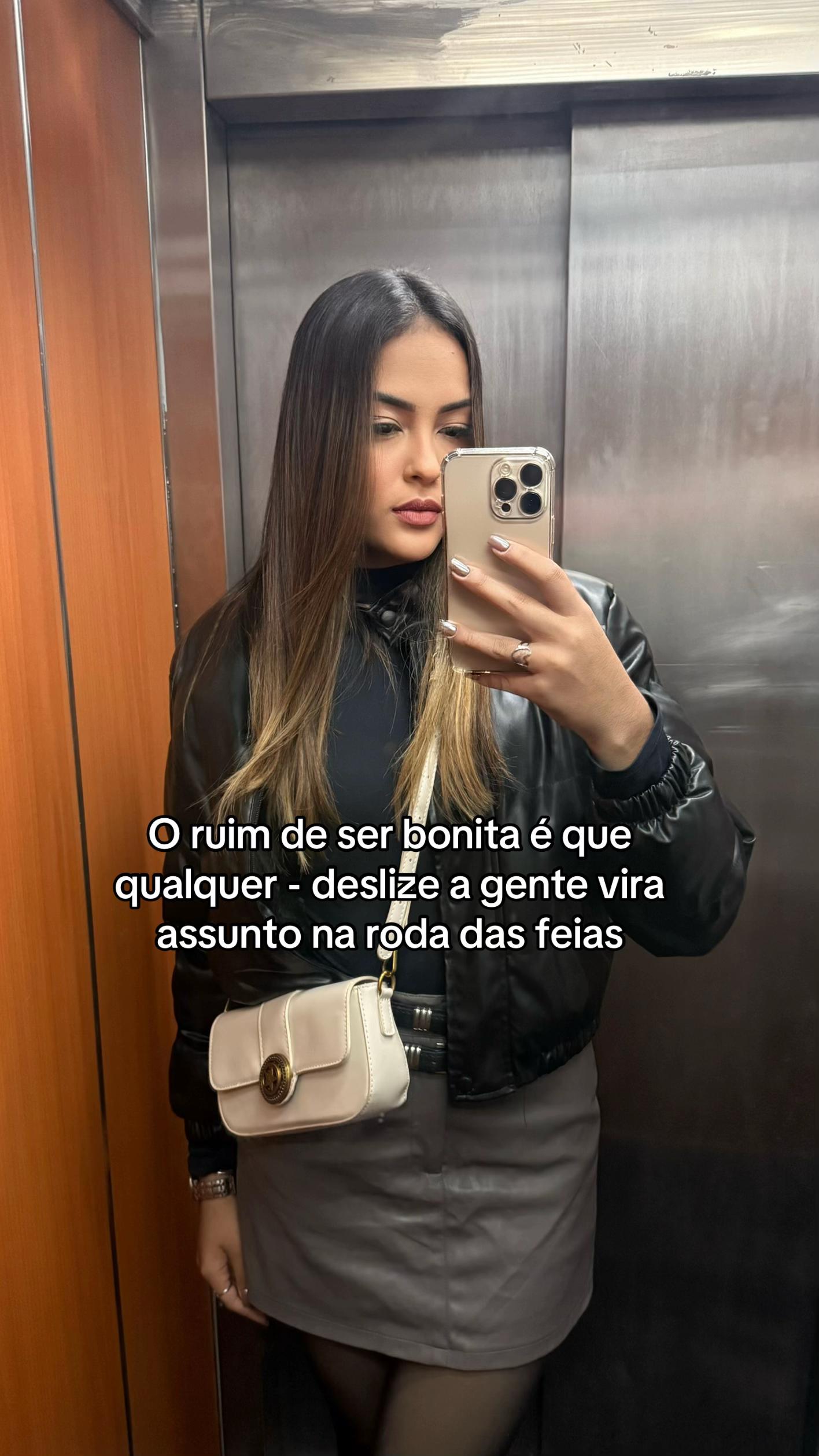 @_emanuellycarolina