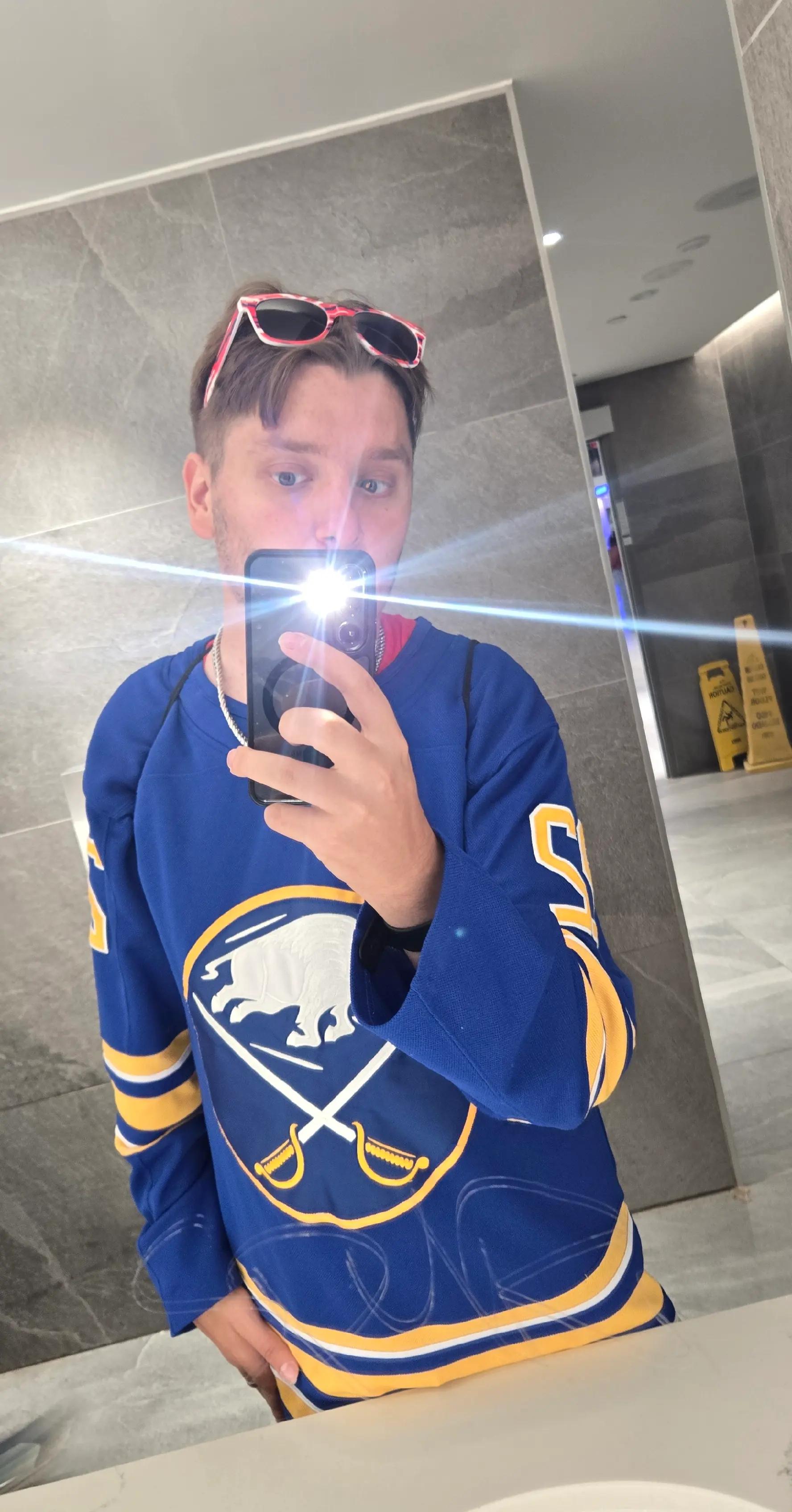 @💙Connerthesabresfan💛