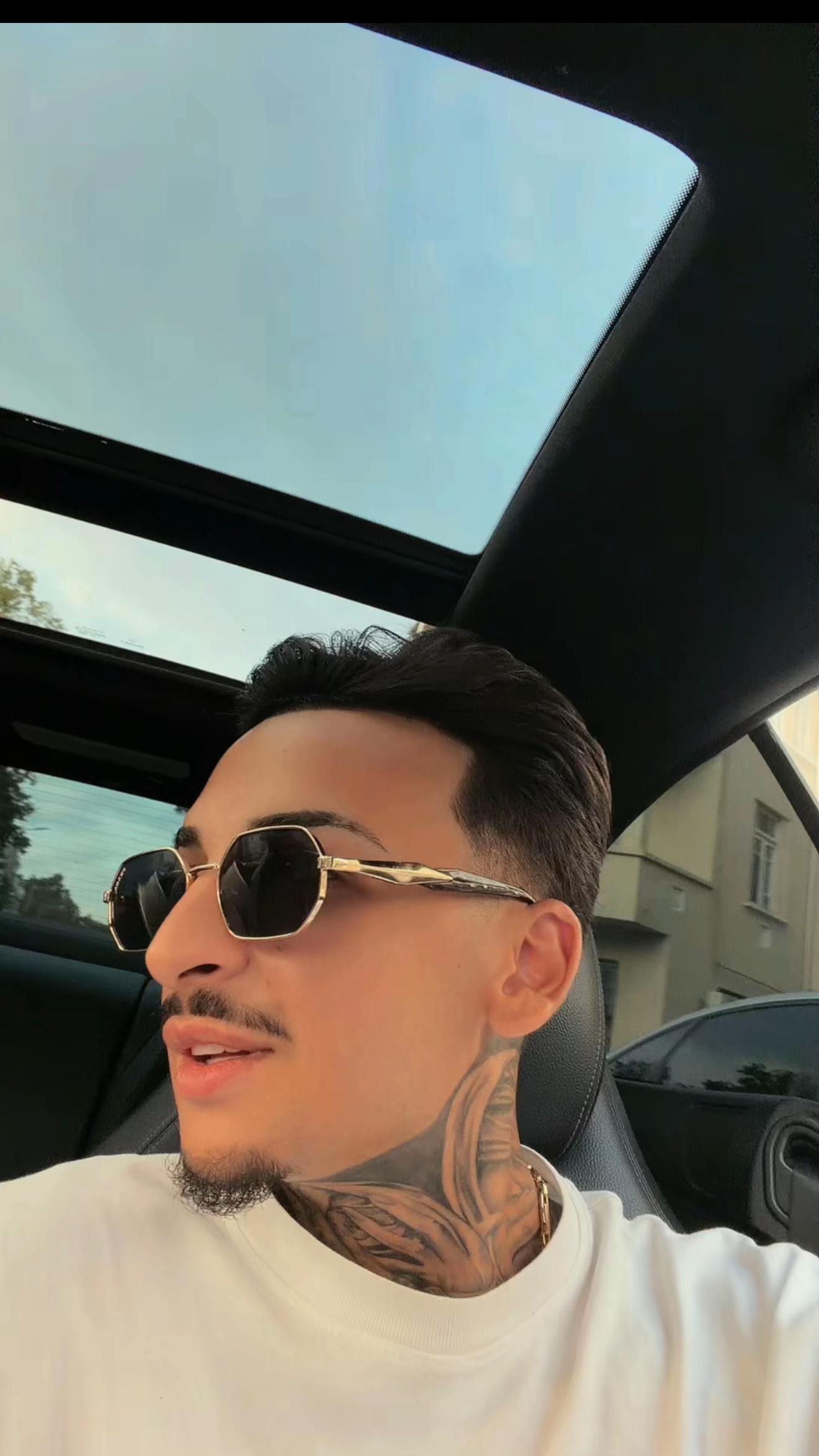@Lazăr666