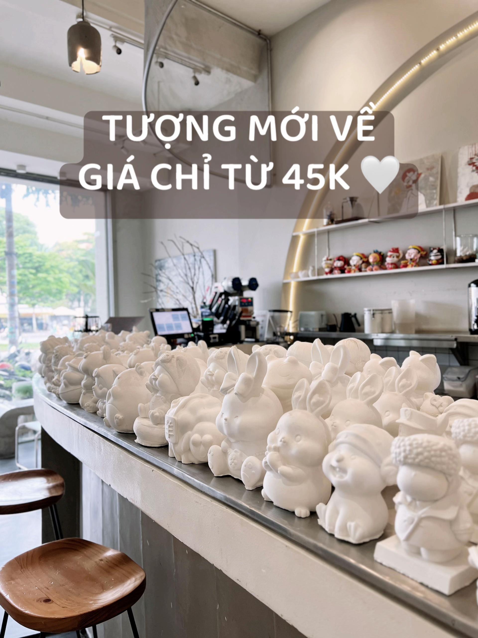@Naked Tea & More