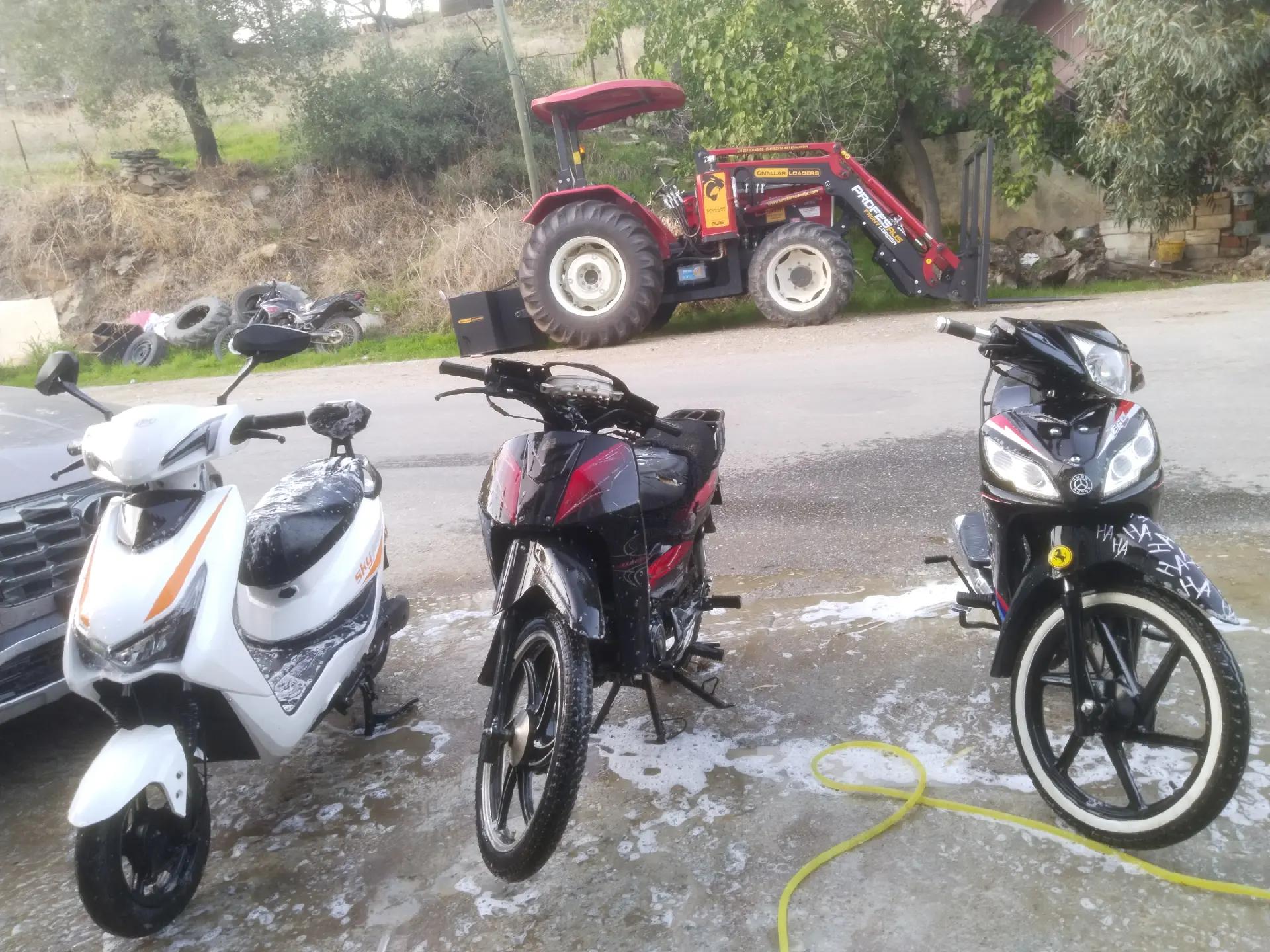 @moto⁰⁹
