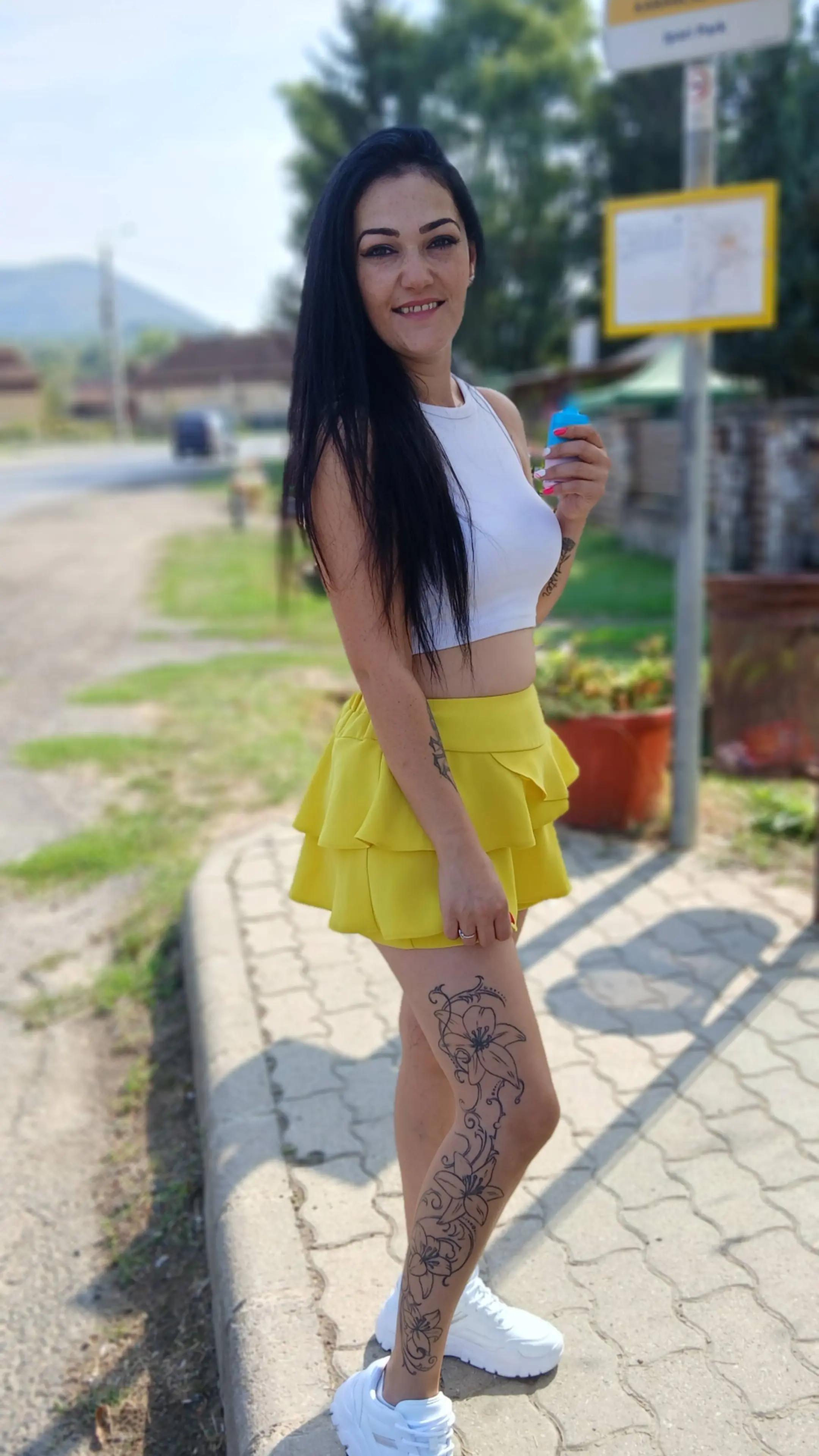@Mónika