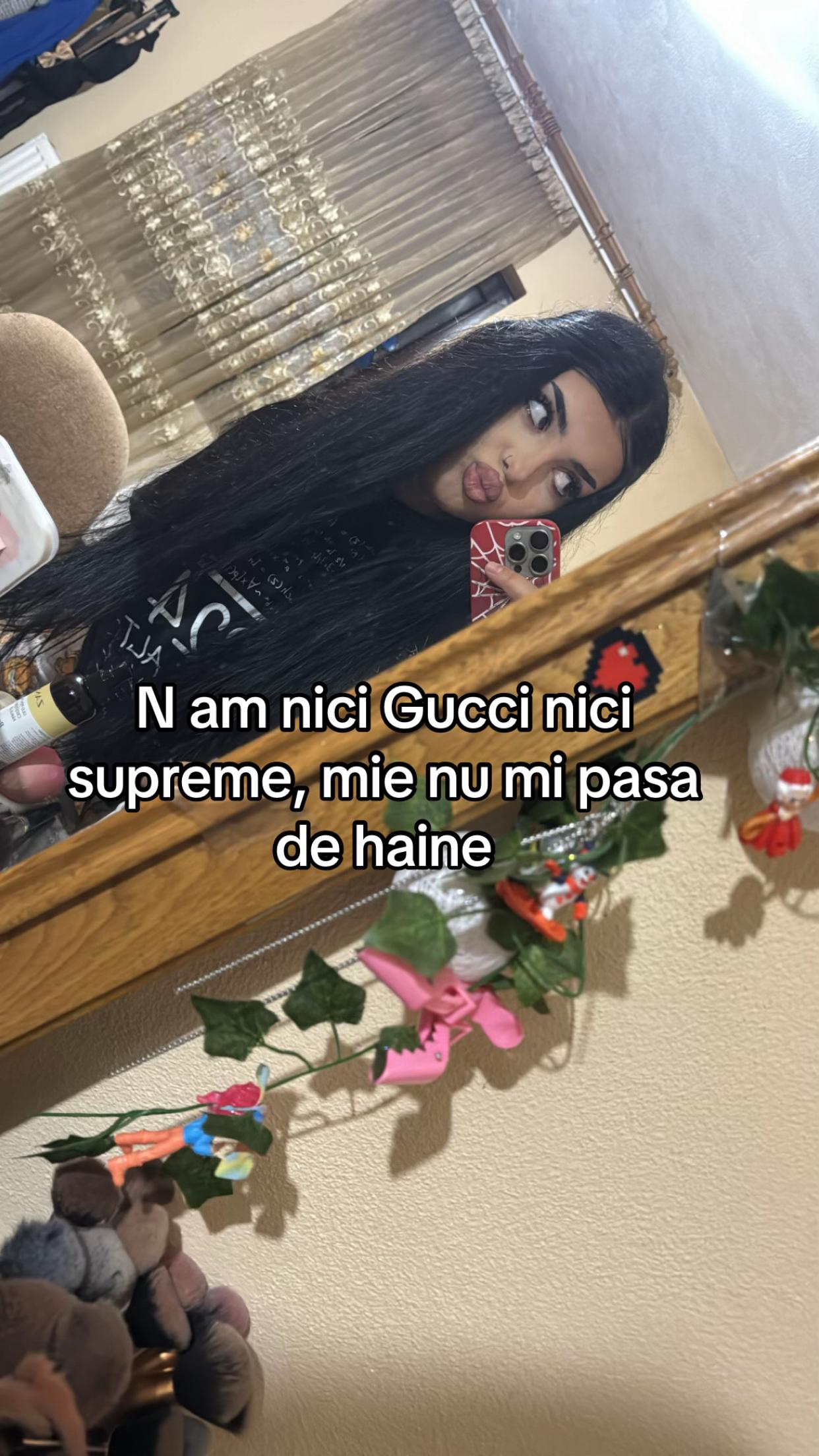 @Stefika😳