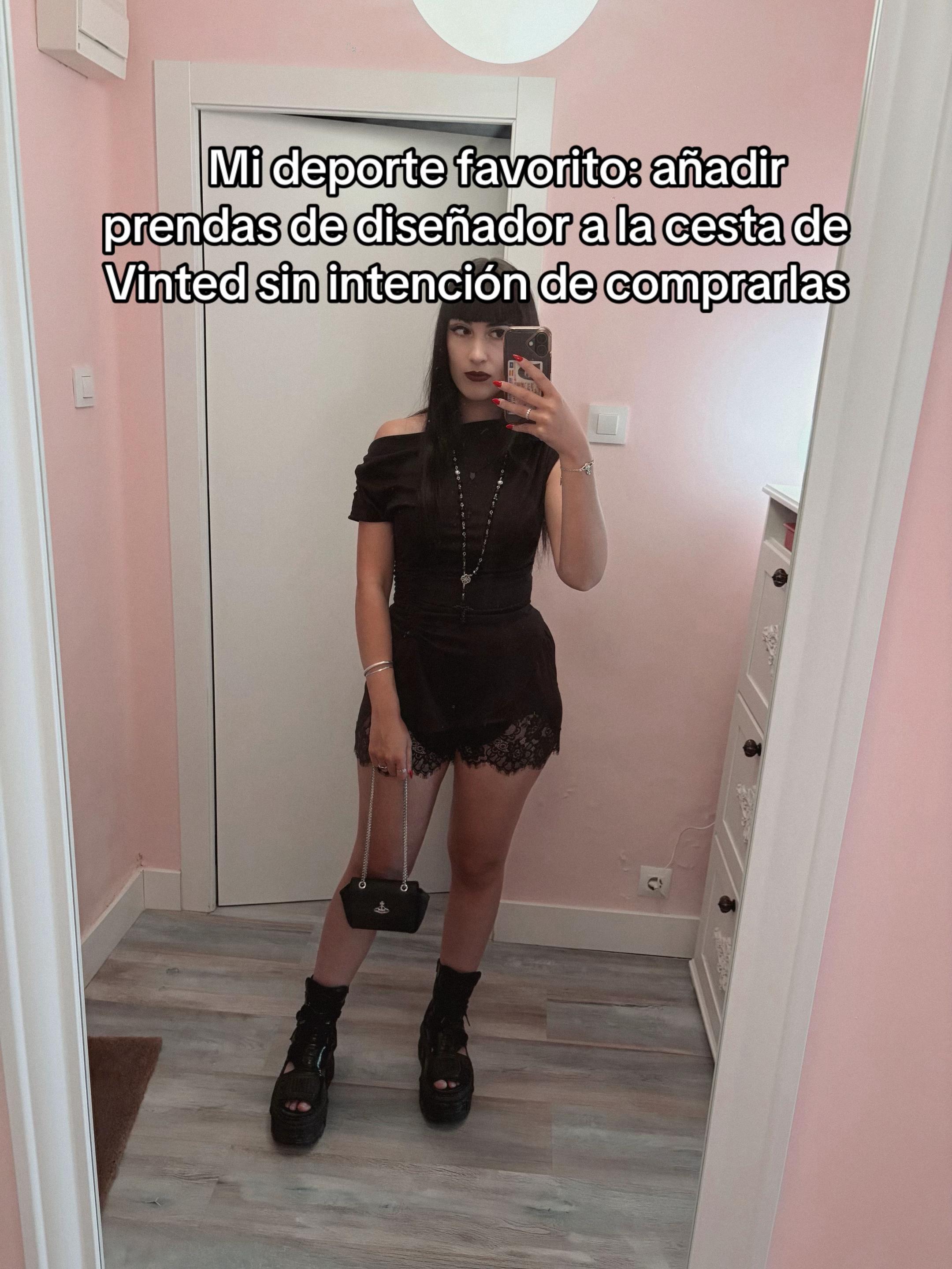 @𝒎𝒂𝒓𝒕𝒊𝒄𝒊𝒂 🜏