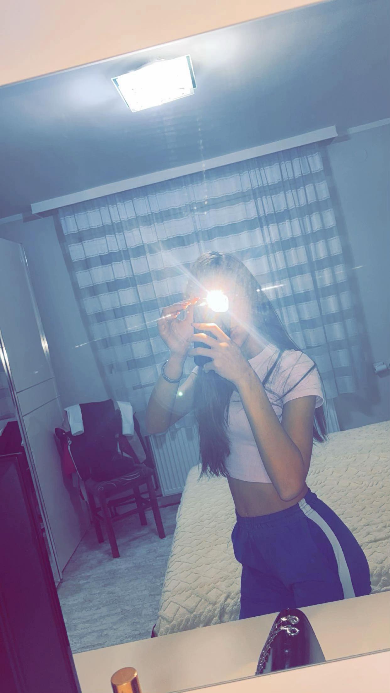 @lanaa