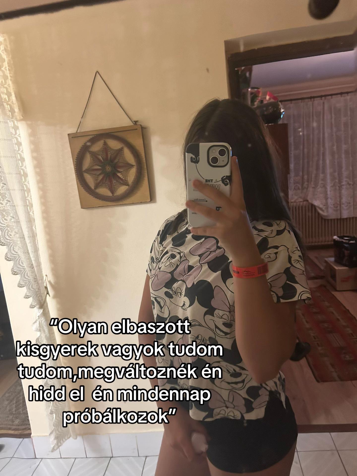 @🤍𝝥𝝝𝝩.𝗗𝝛𝗦𝝨𝗦𝗦𝝛𝝙🤍