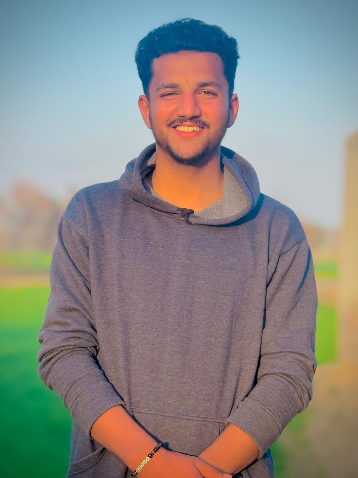 @آریان گجر
