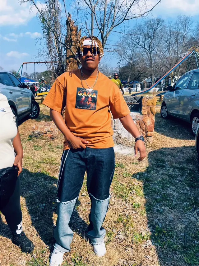 @Nikka la Lekompo