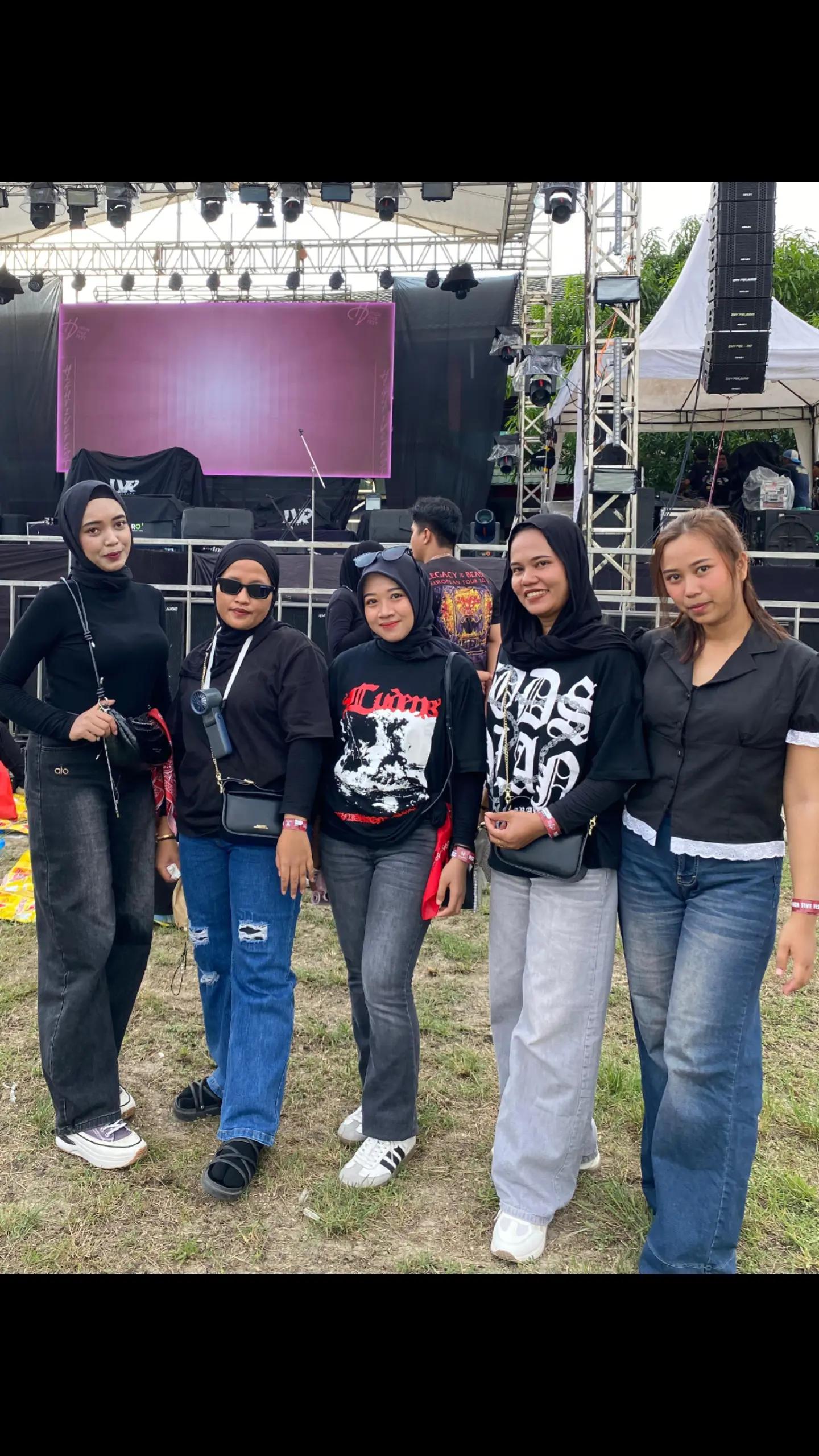@Naziha Anida s