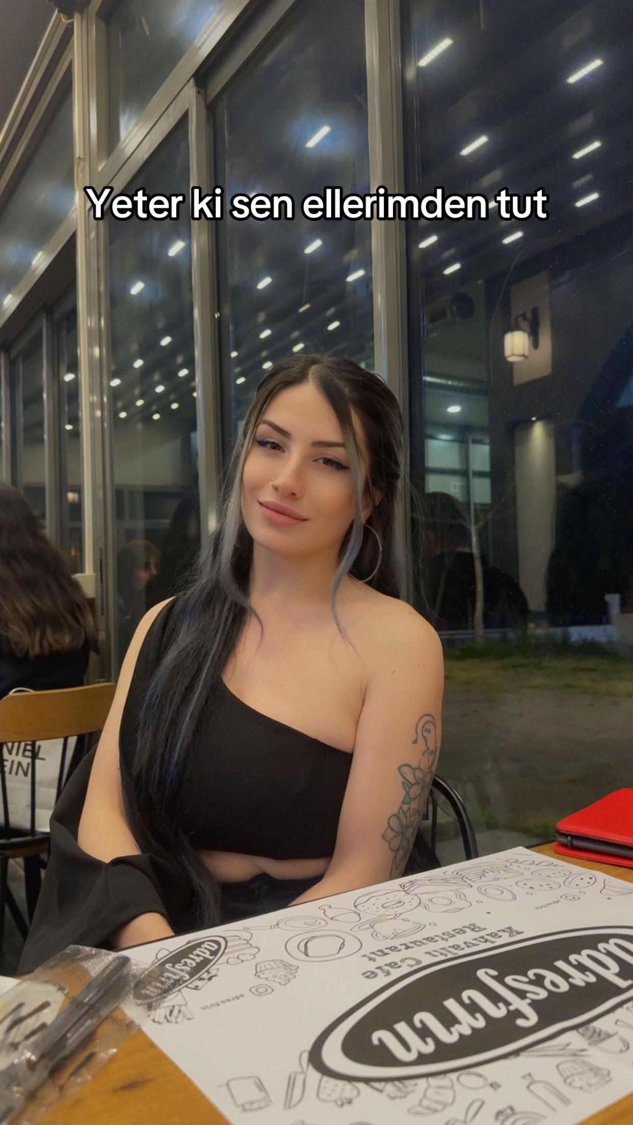 @Özlem Katherina💎