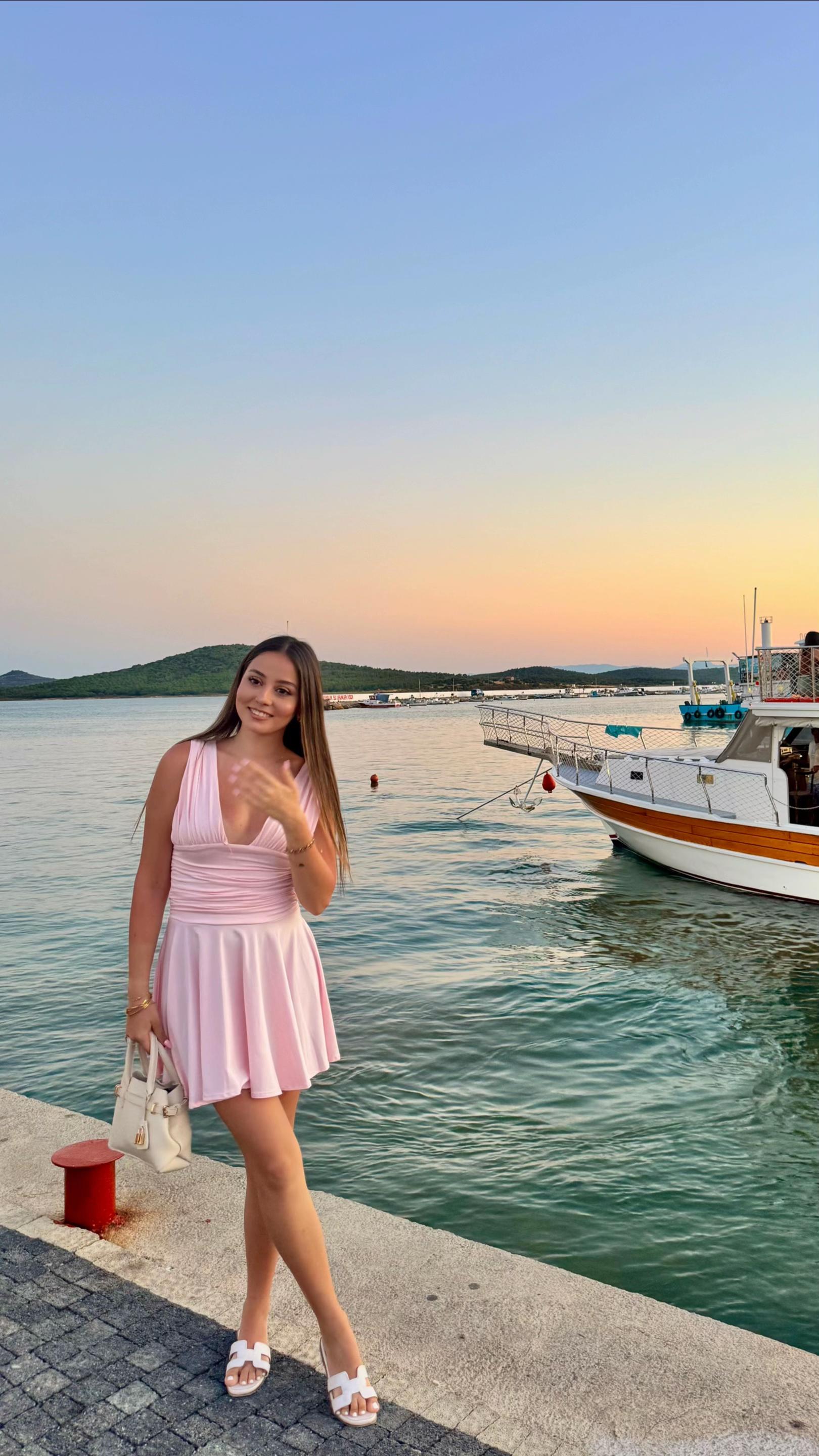 @ceyda