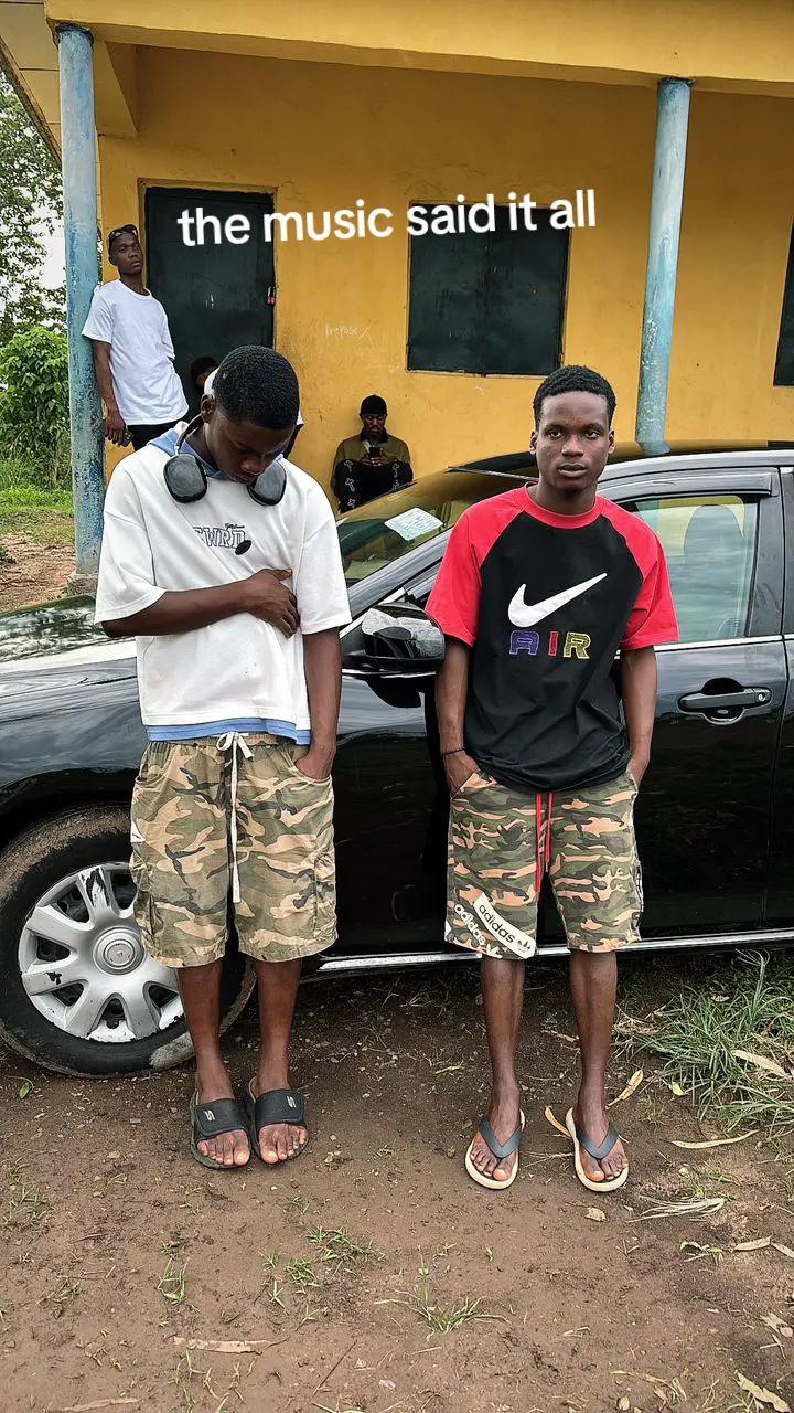 @CHIBUEZE 🎱