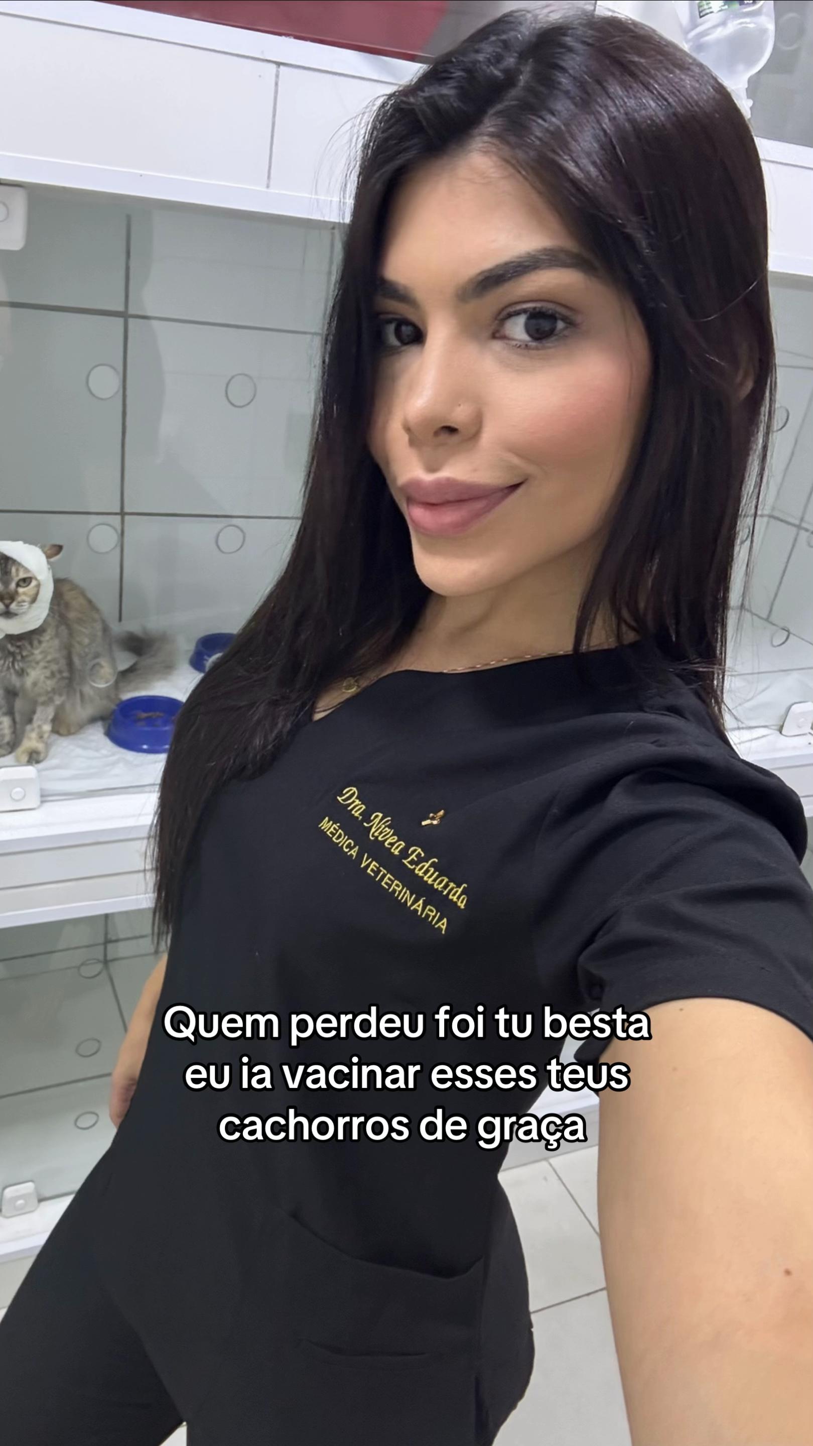 @Nívea ✨