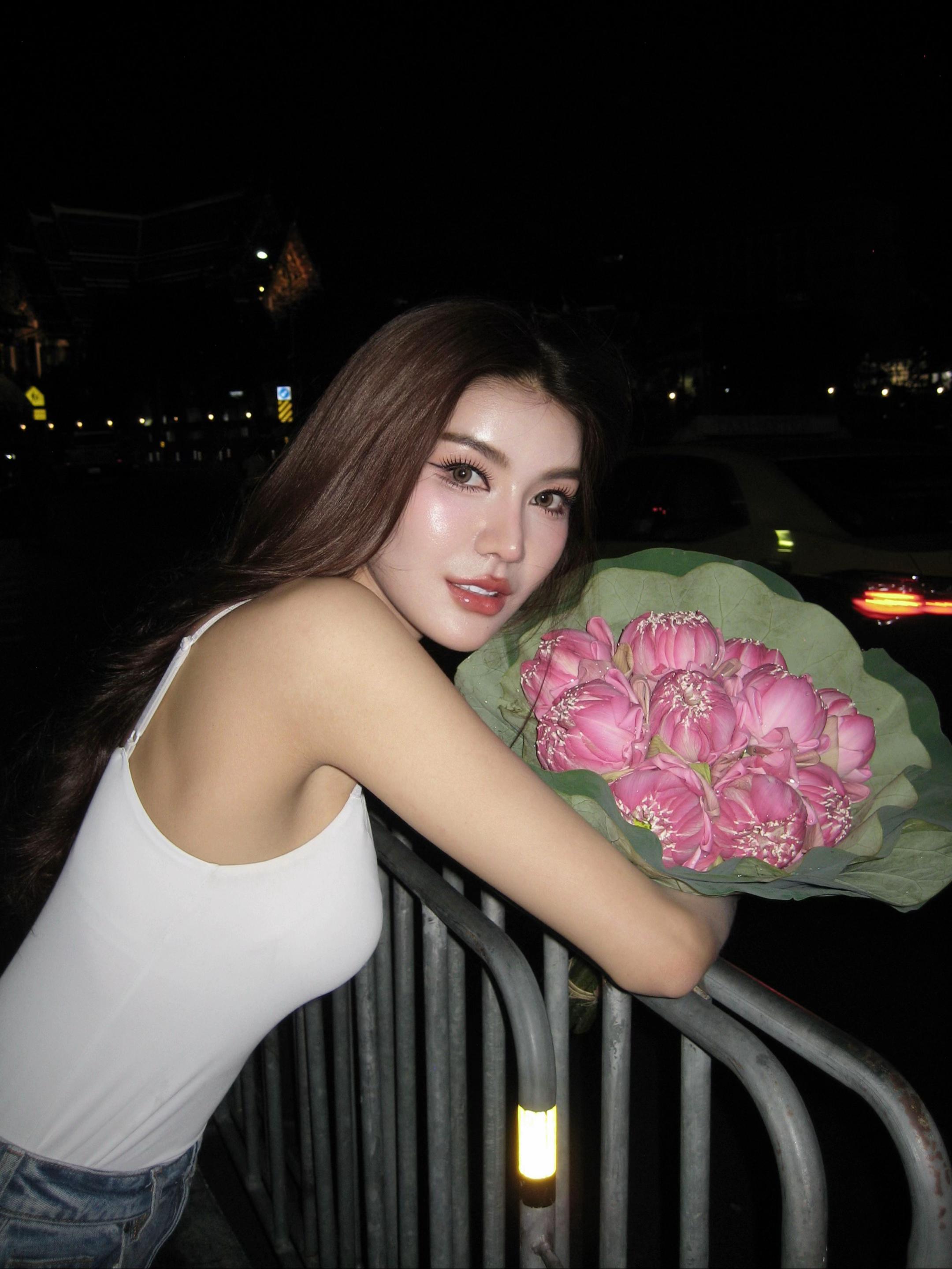 @บบ