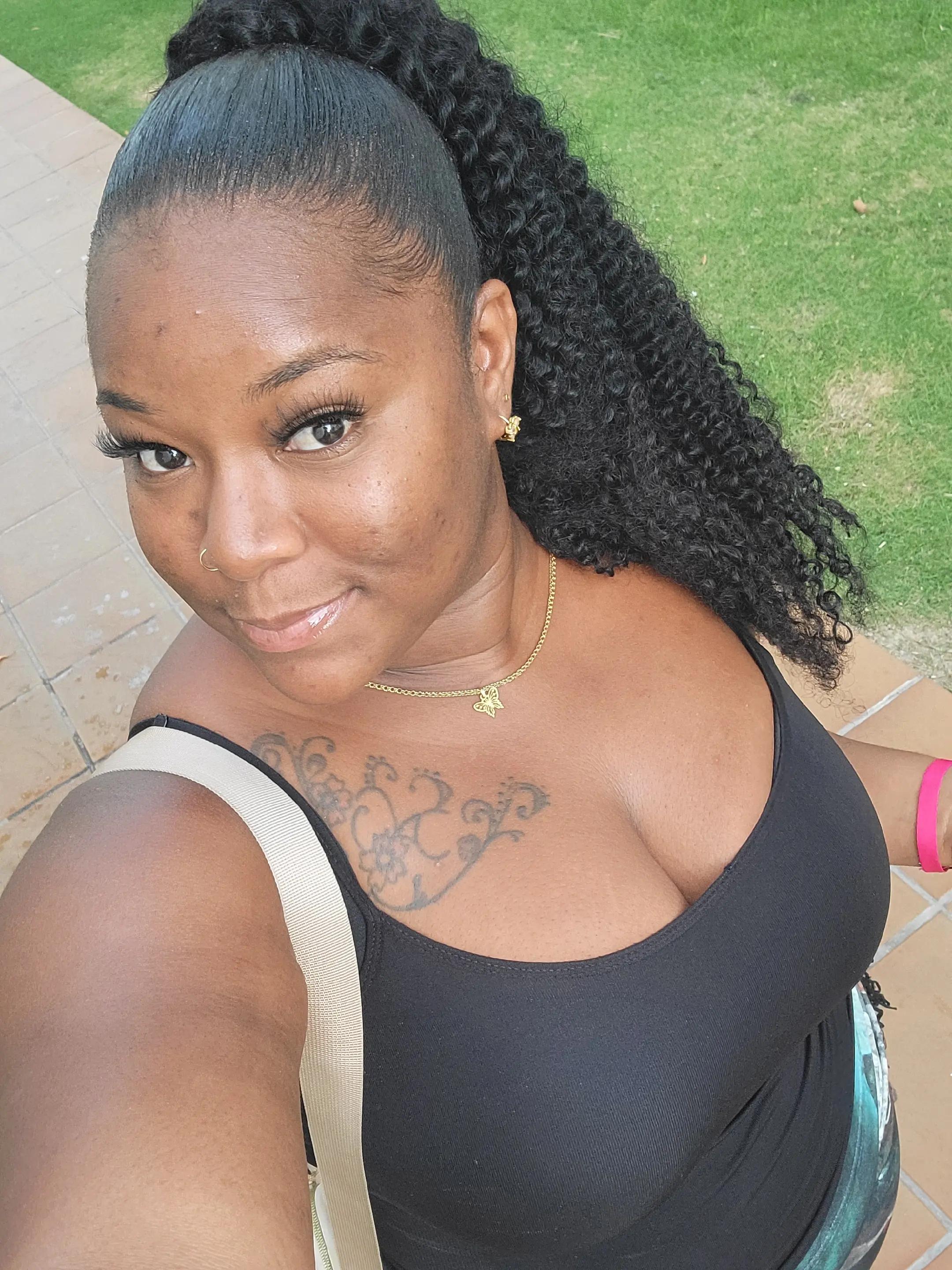 @6uniquely_perfect