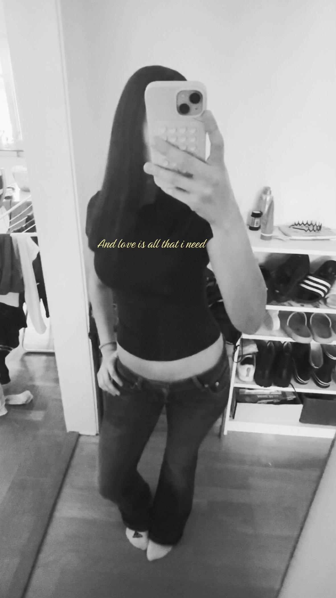 @𝒾