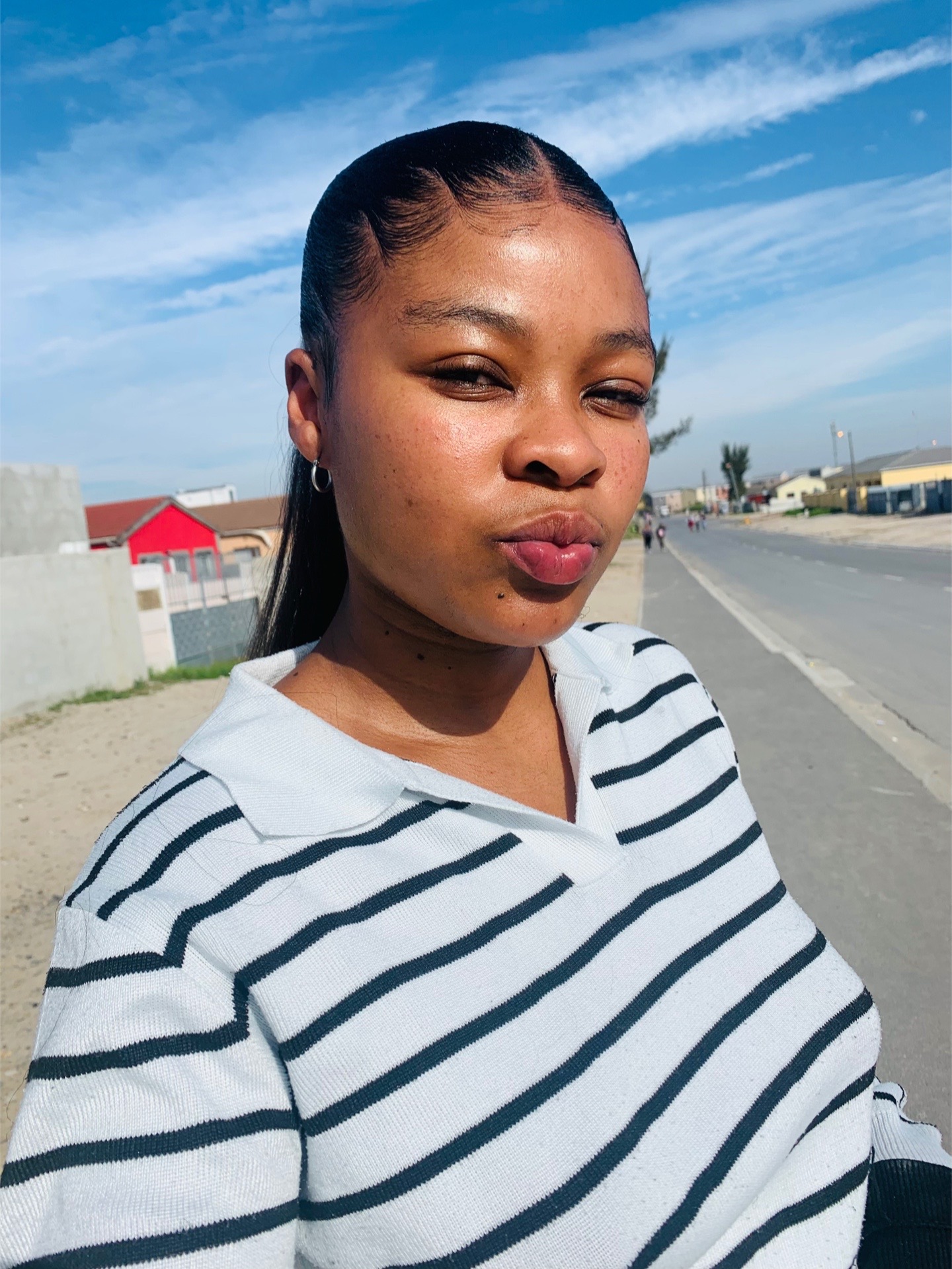 @Aviwe Jessica_Ngqolosi
