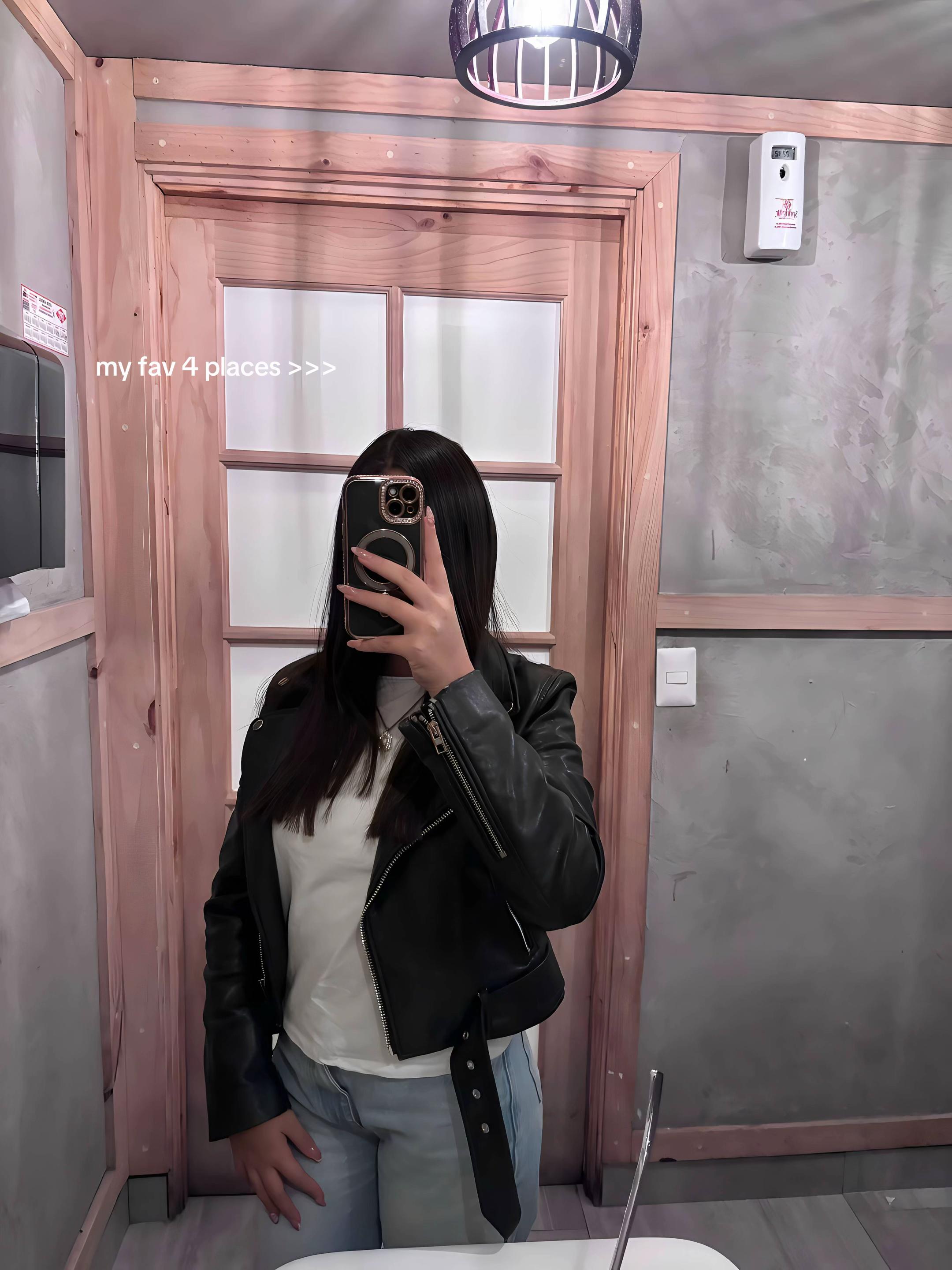 @🫣
