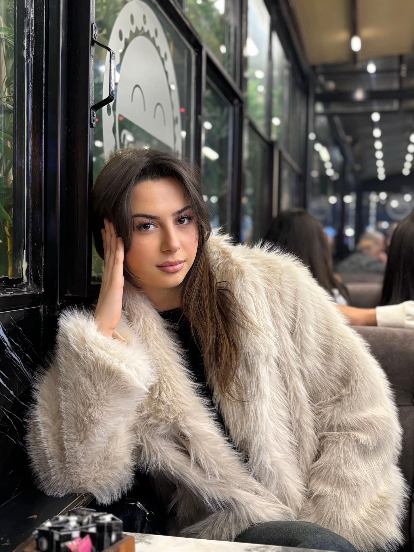 @G&uuml;lhan Baştuğ