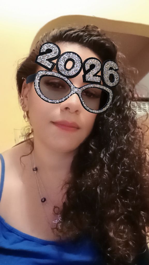 @Angie 🐧💫🌟❣️👀