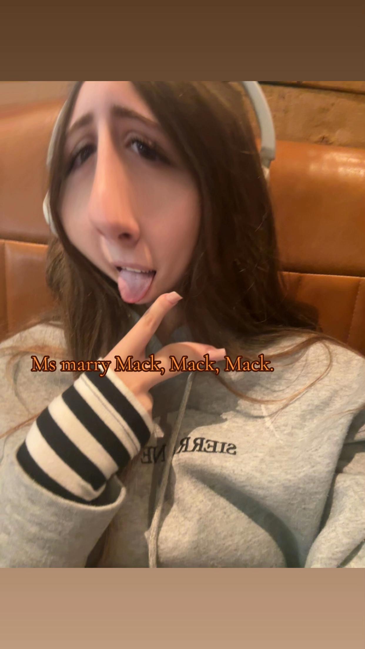 @𝓕𝓻𝓪𝓷𝓴𝓮𝓮❦ིྀ