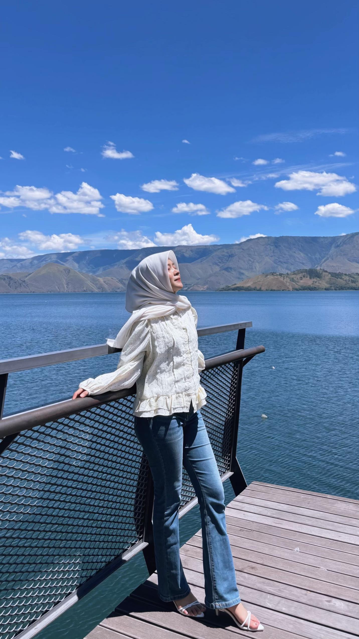 @putri sinaga