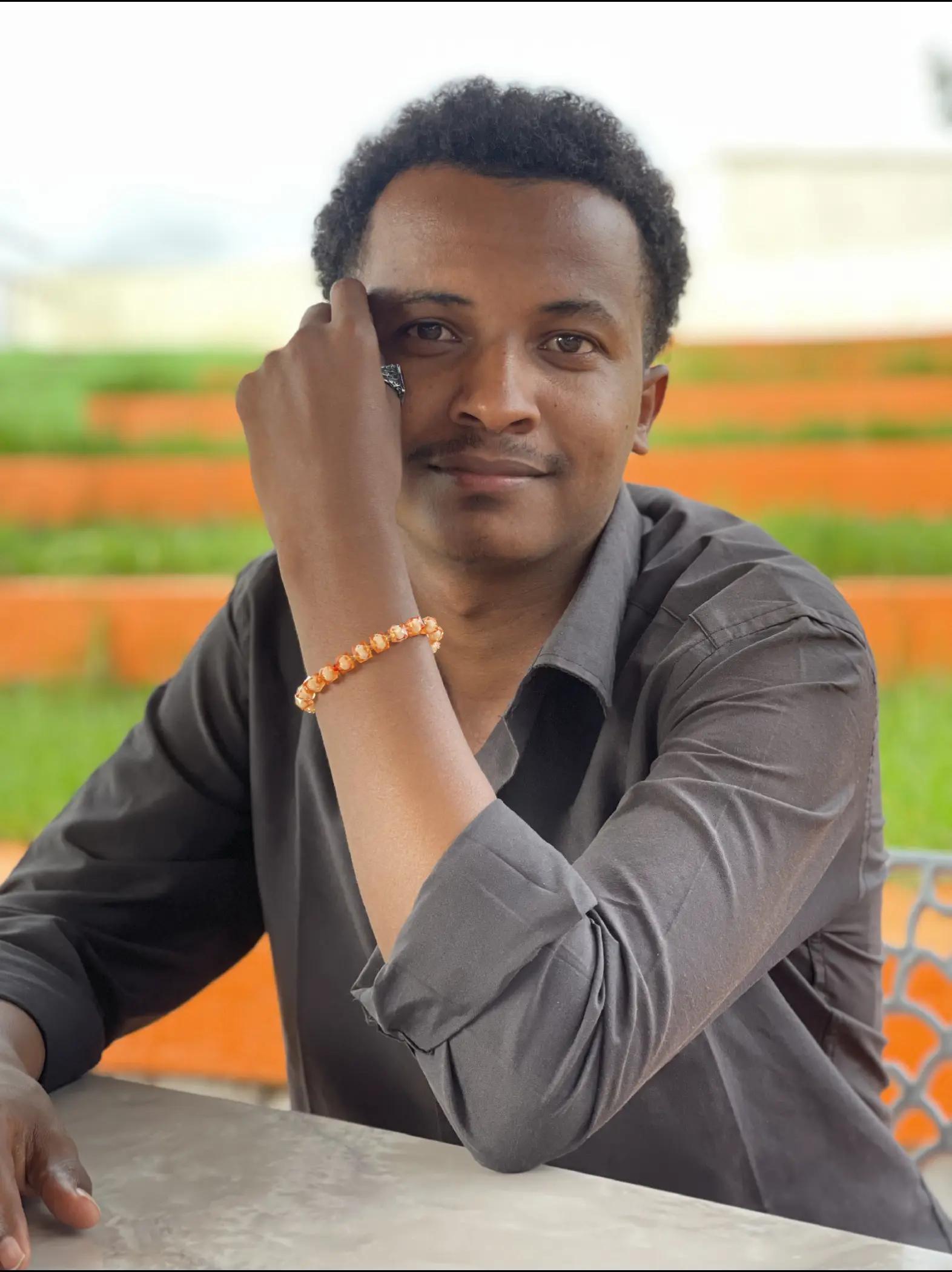 @ras muje
