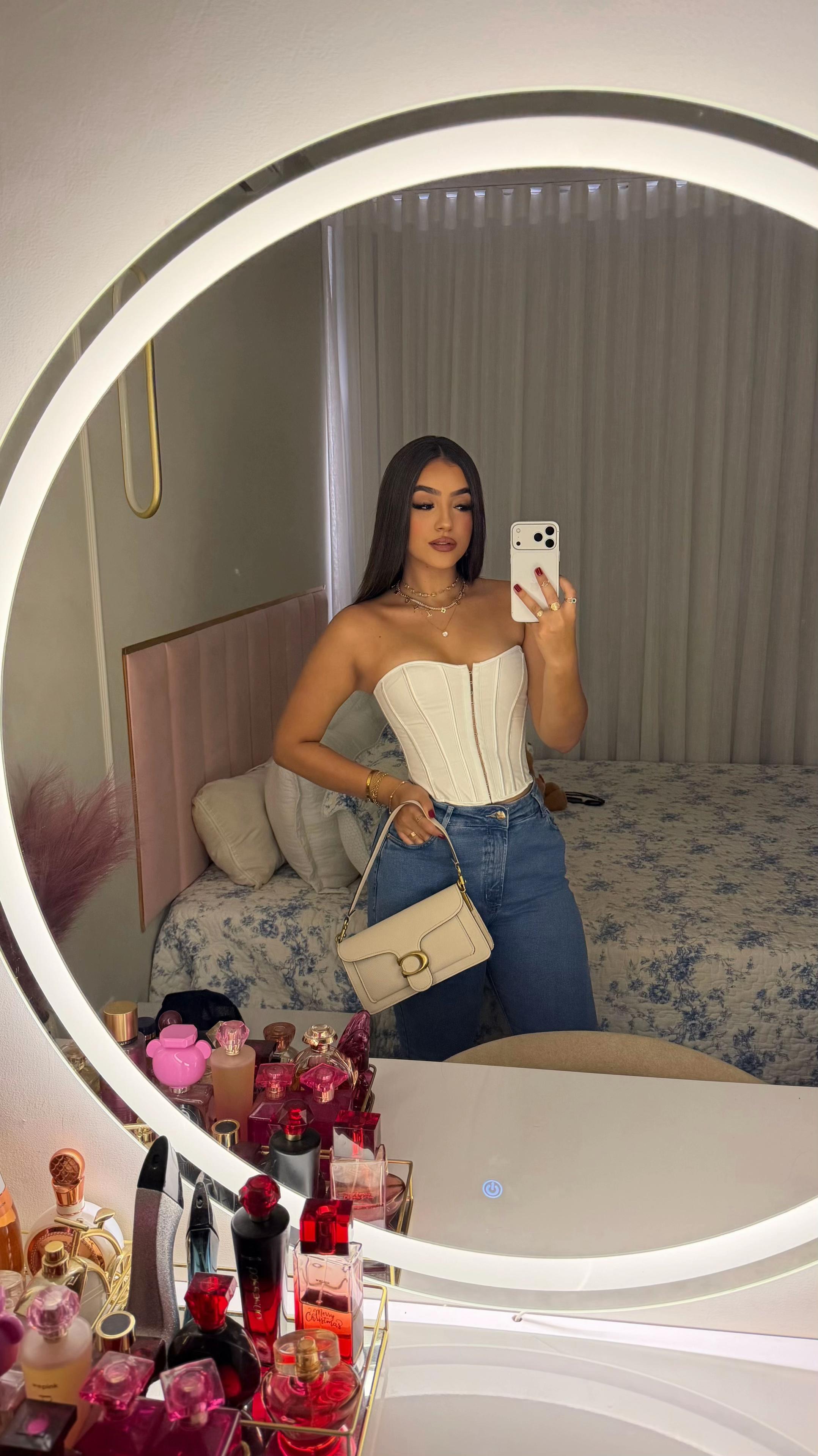 @Ana Luiza Le&atilde;o