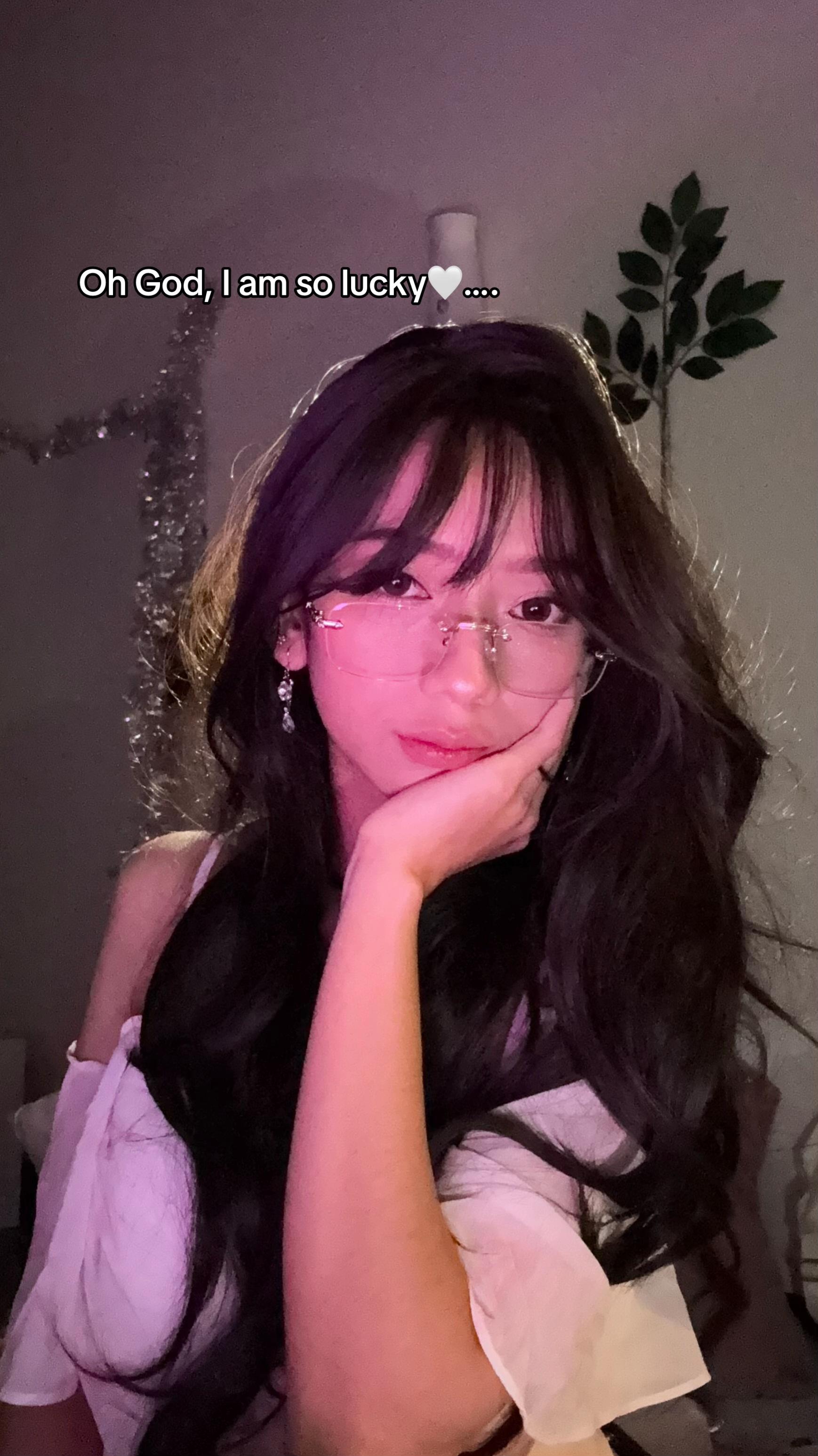 @Shafa || シャファ