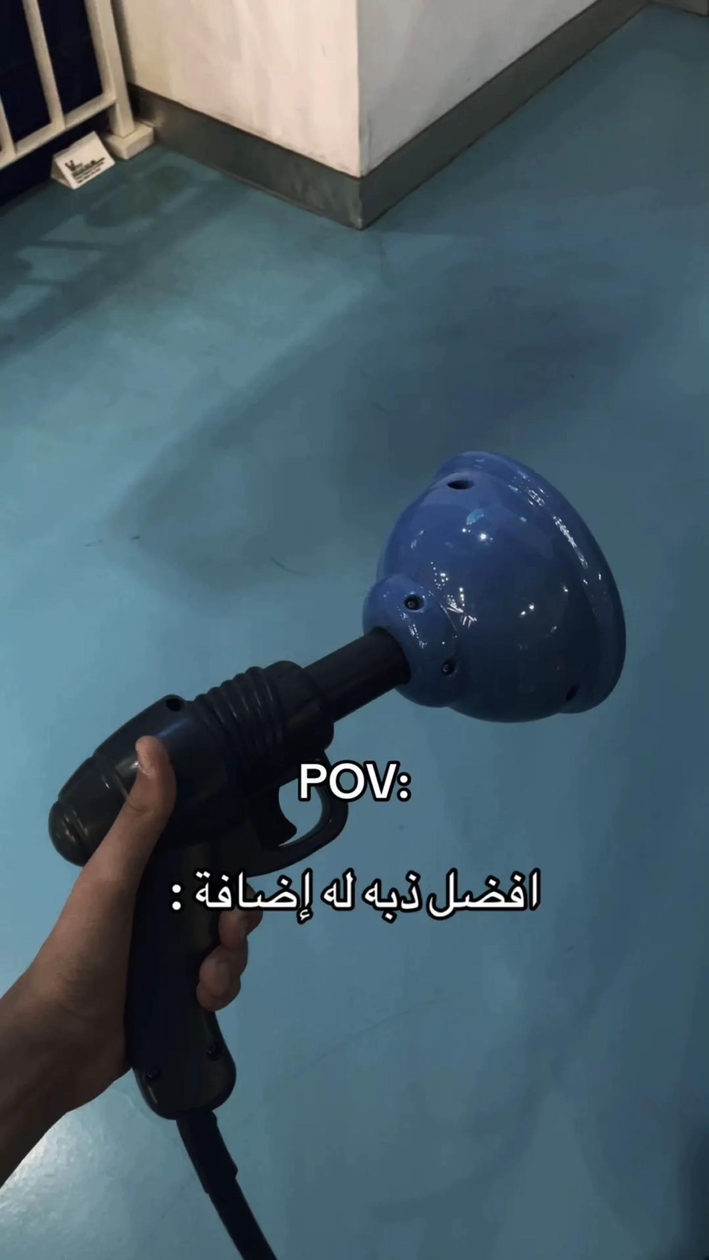 @／(.. .. ..)＼