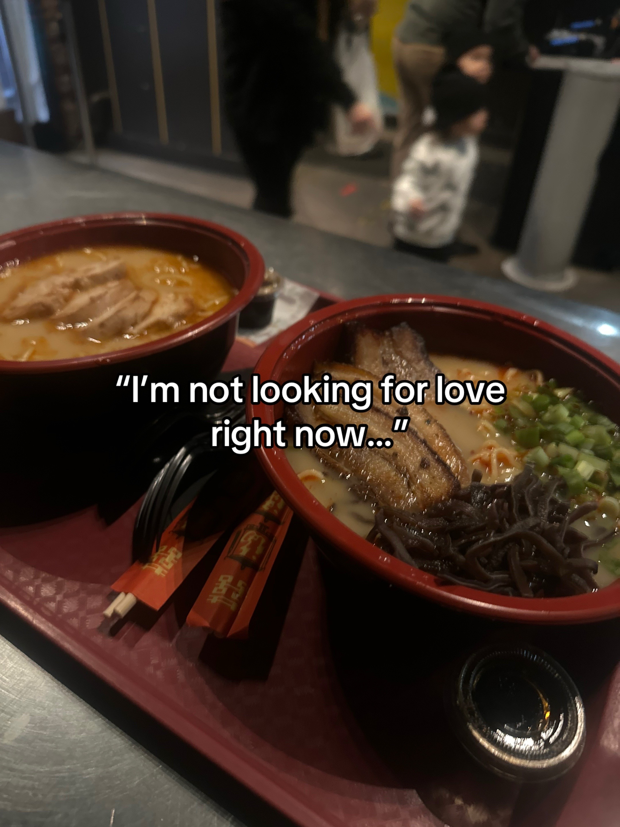 @J&E