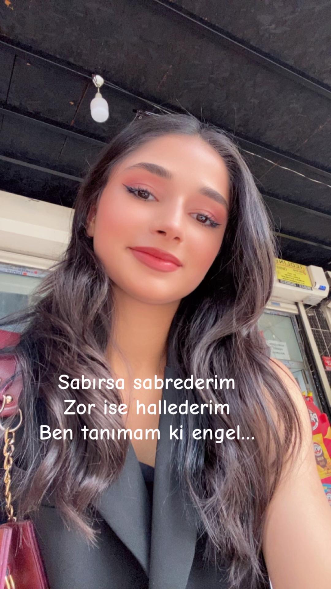 @Feryalergin