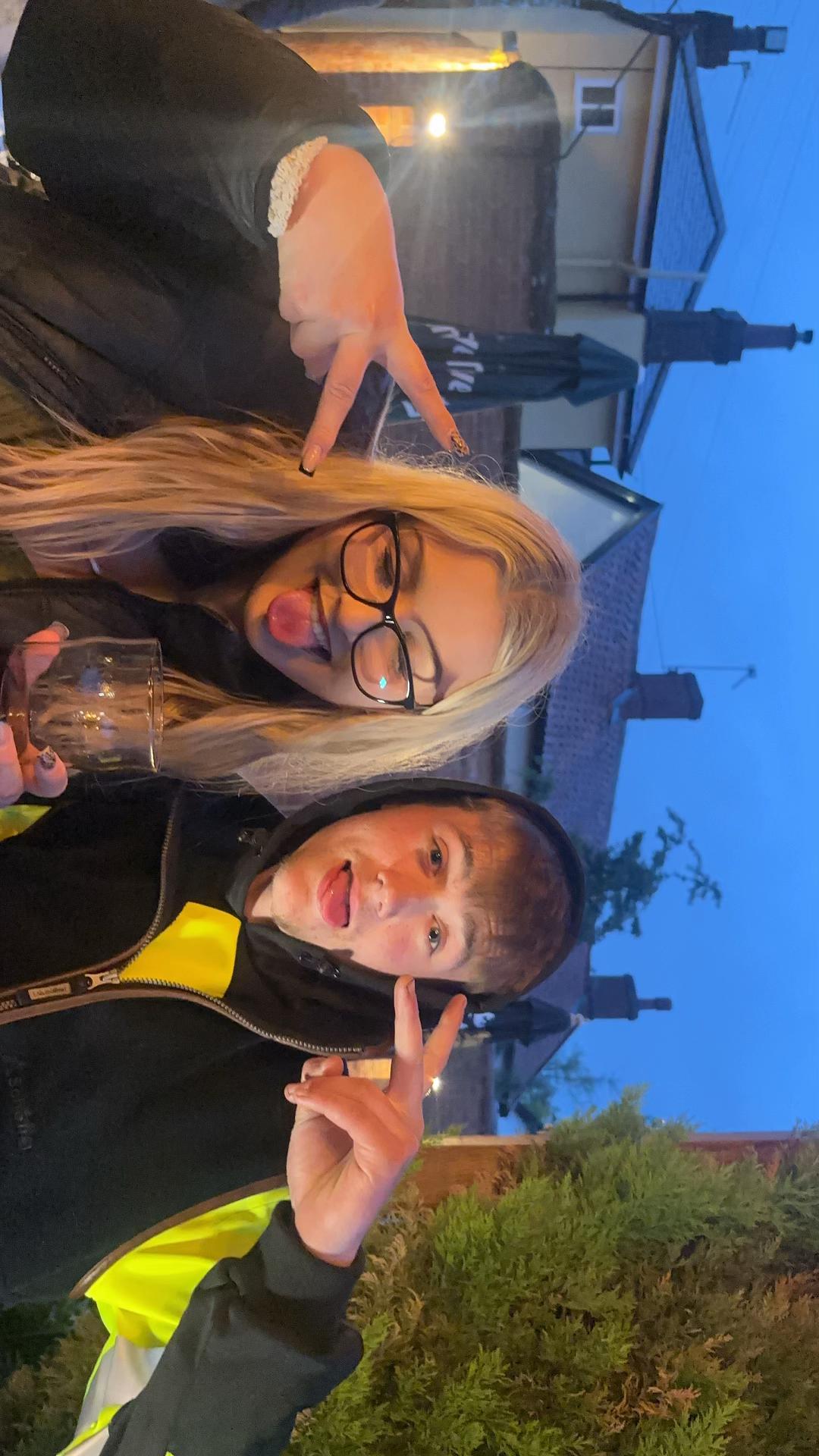 @hollylily