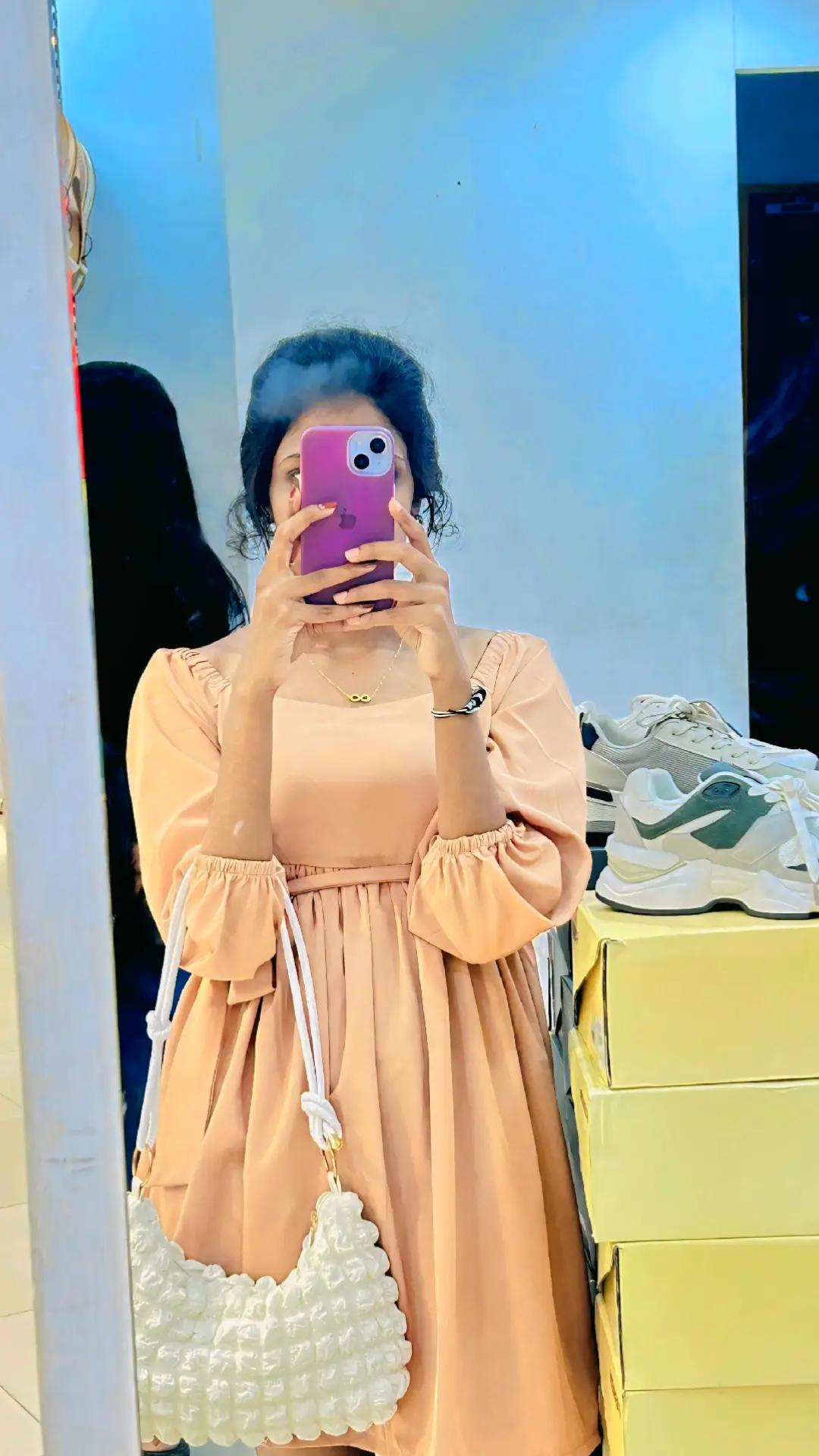 @𝐌𝐚𝐋𝐬𝐇𝐢 💕